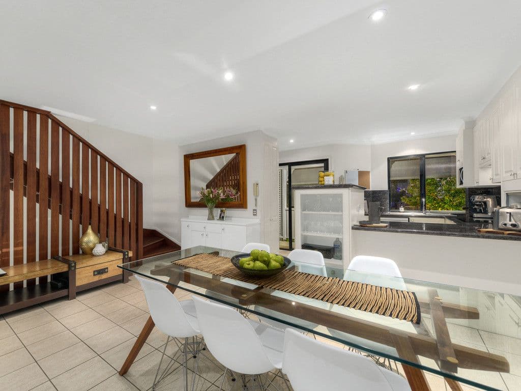 37 Thornbury Street, Spring Hill QLD 4000, Spring Hill - Thumbnail 3