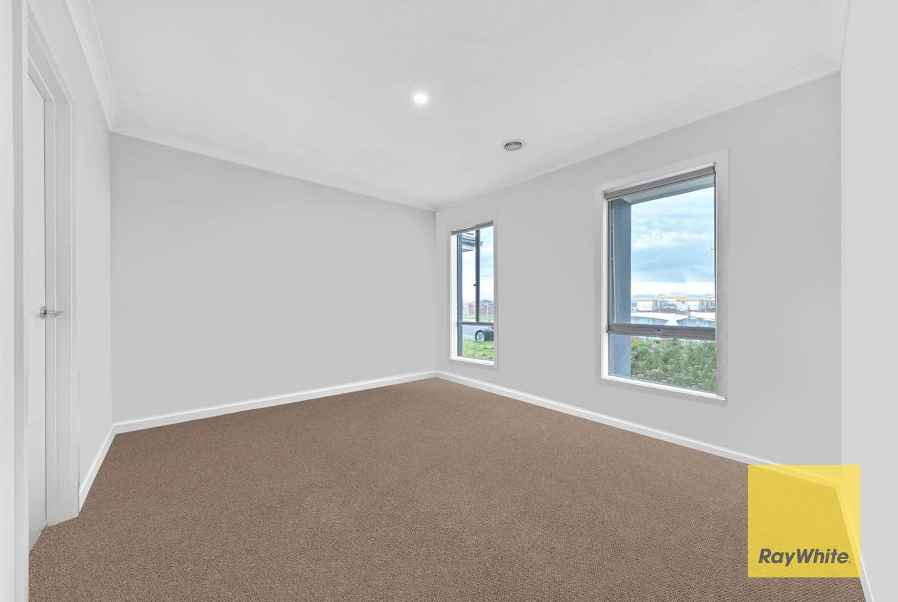 1 Liston Avenue, Tarneit VIC 3029, Tarneit - Thumbnail 6