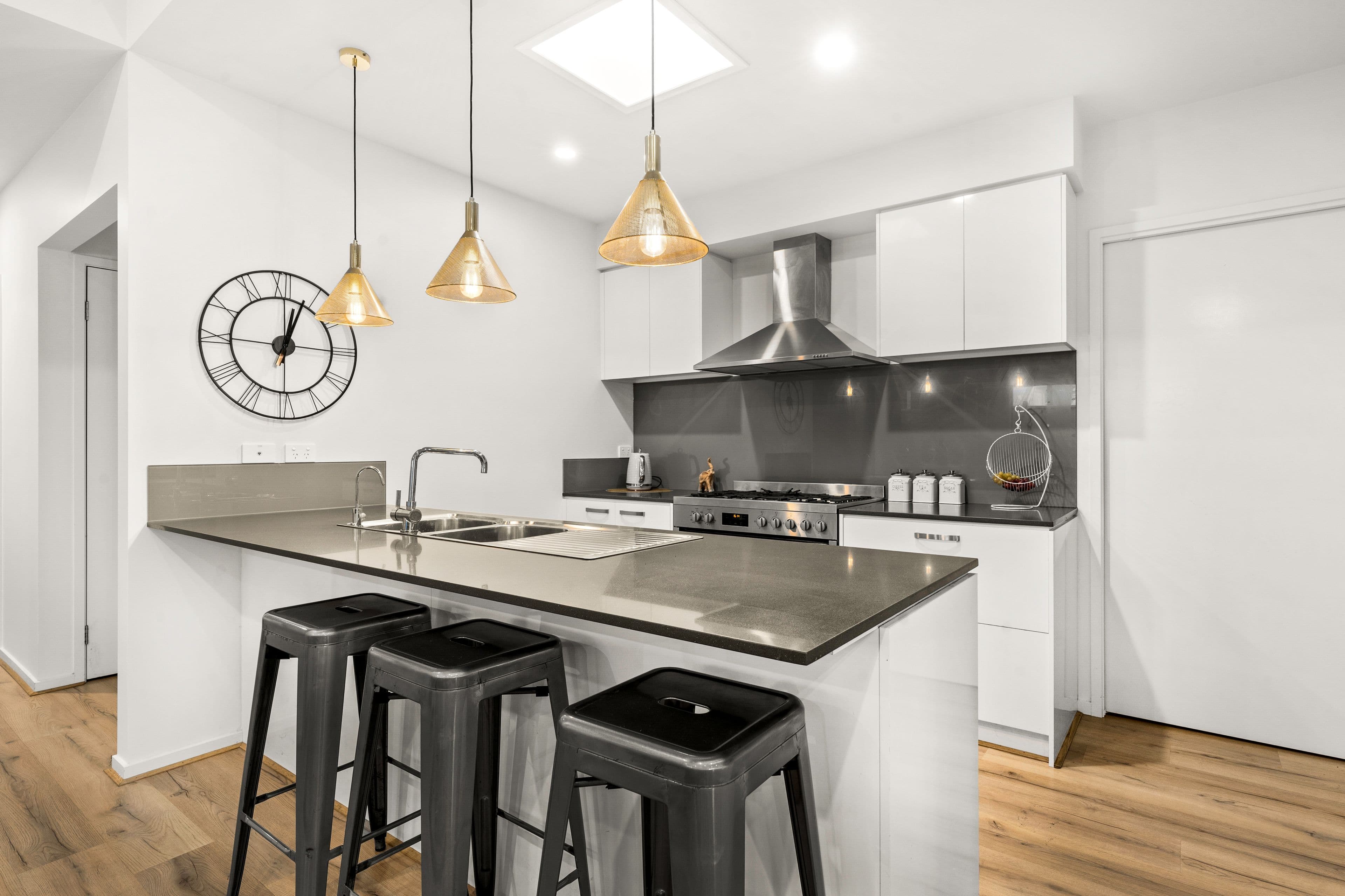 37 Barley Crescent, Clyde North VIC 3978, Clyde North - Thumbnail 2