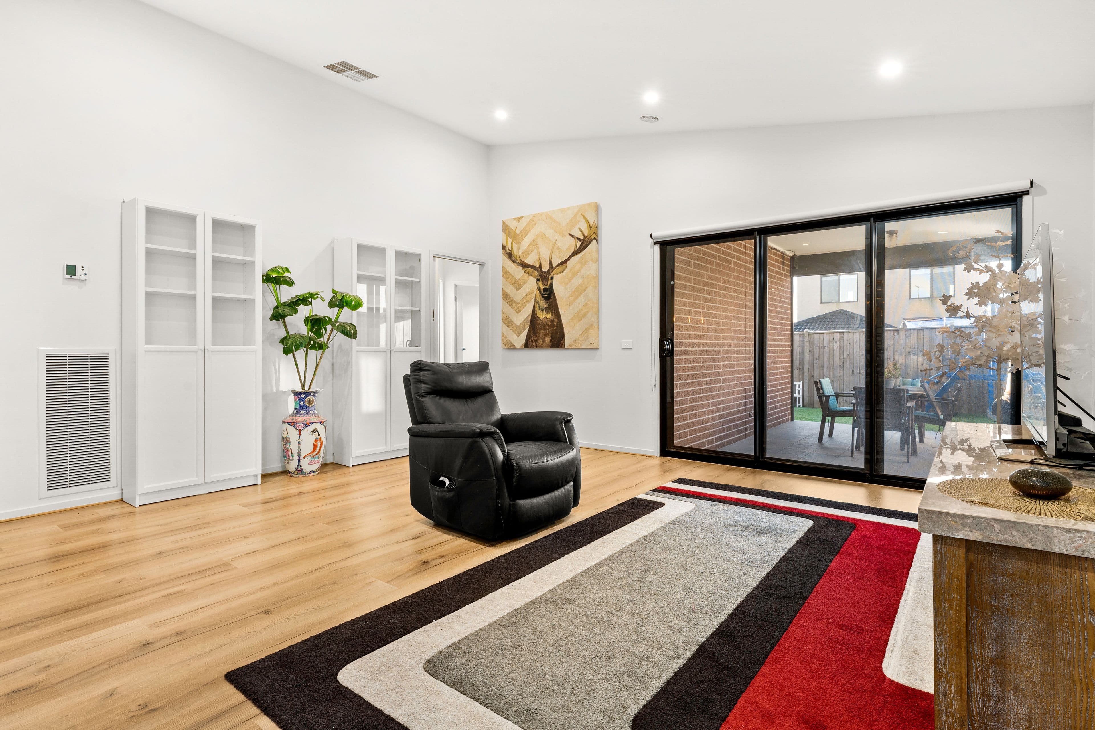 37 Barley Crescent, Clyde North VIC 3978, Clyde North - Thumbnail 4