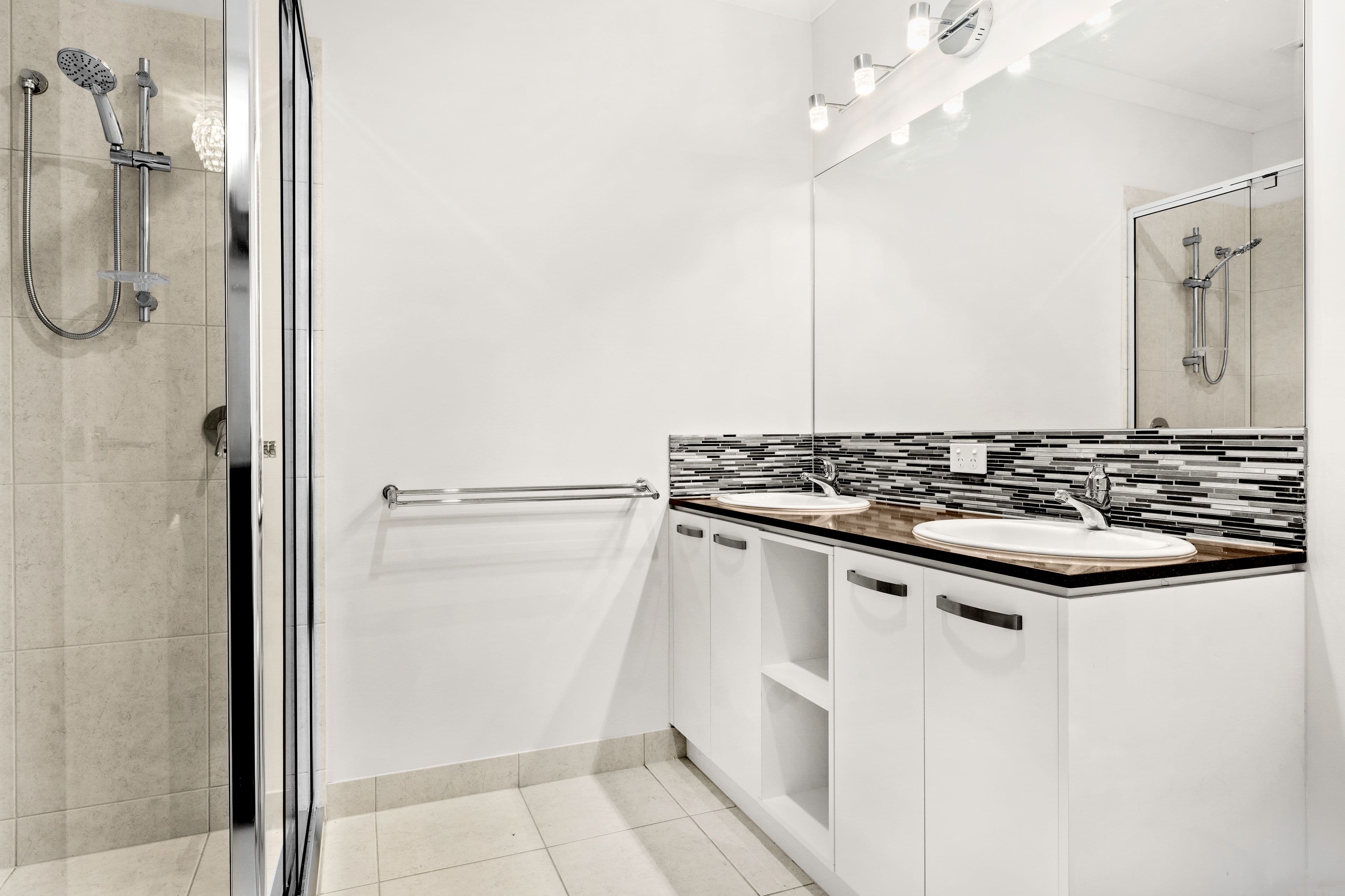 37 Barley Crescent, Clyde North VIC 3978, Clyde North - Thumbnail 8