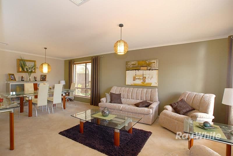 15 Beethoven Drive, NARRE WARREN SOUTH VIC 3805, Narre Warren South - Thumbnail 2