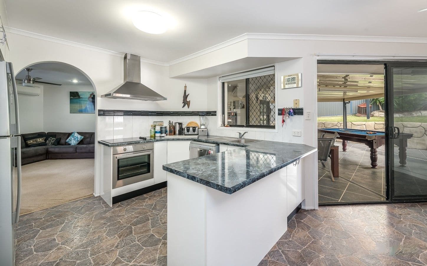 9 Wentworth Avenue, Molendinar QLD 4214, Molendinar - Thumbnail 5