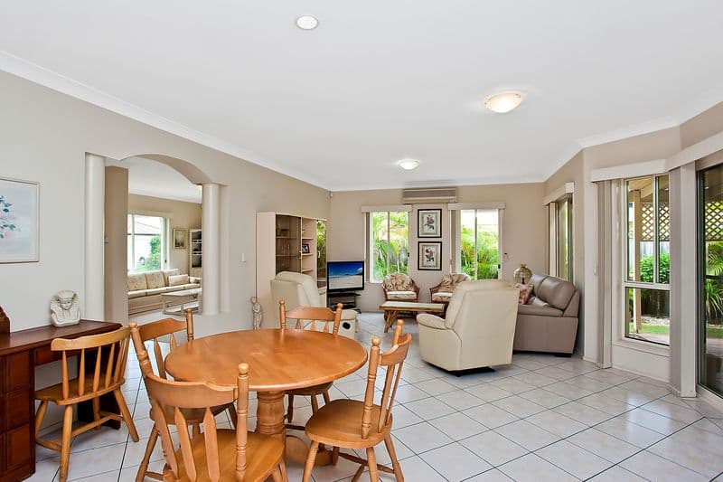 22 Schooner Court, BURLEIGH WATERS QLD 4220, Burleigh Waters - Thumbnail 3