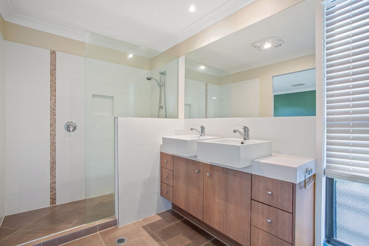 76 Elkington Circuit, North Lakes QLD 4509, North Lakes - Thumbnail 8