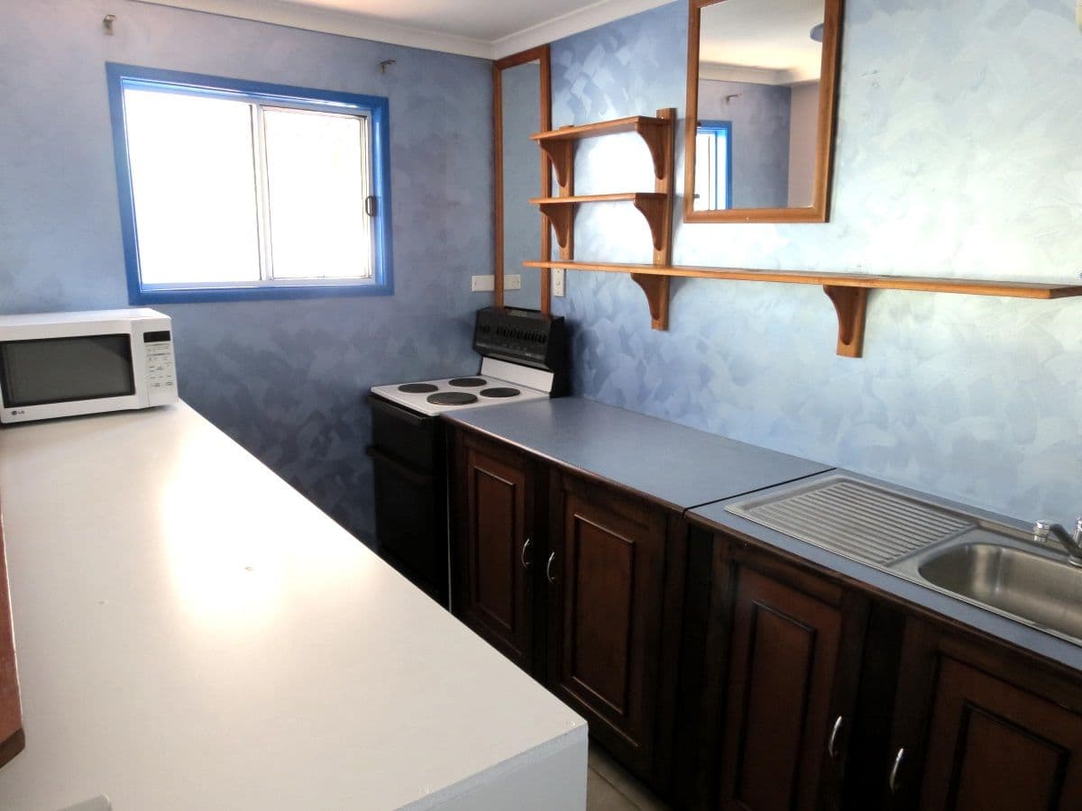 15 Roseanne Road, Emerald QLD 4720, Emerald - Thumbnail 7
