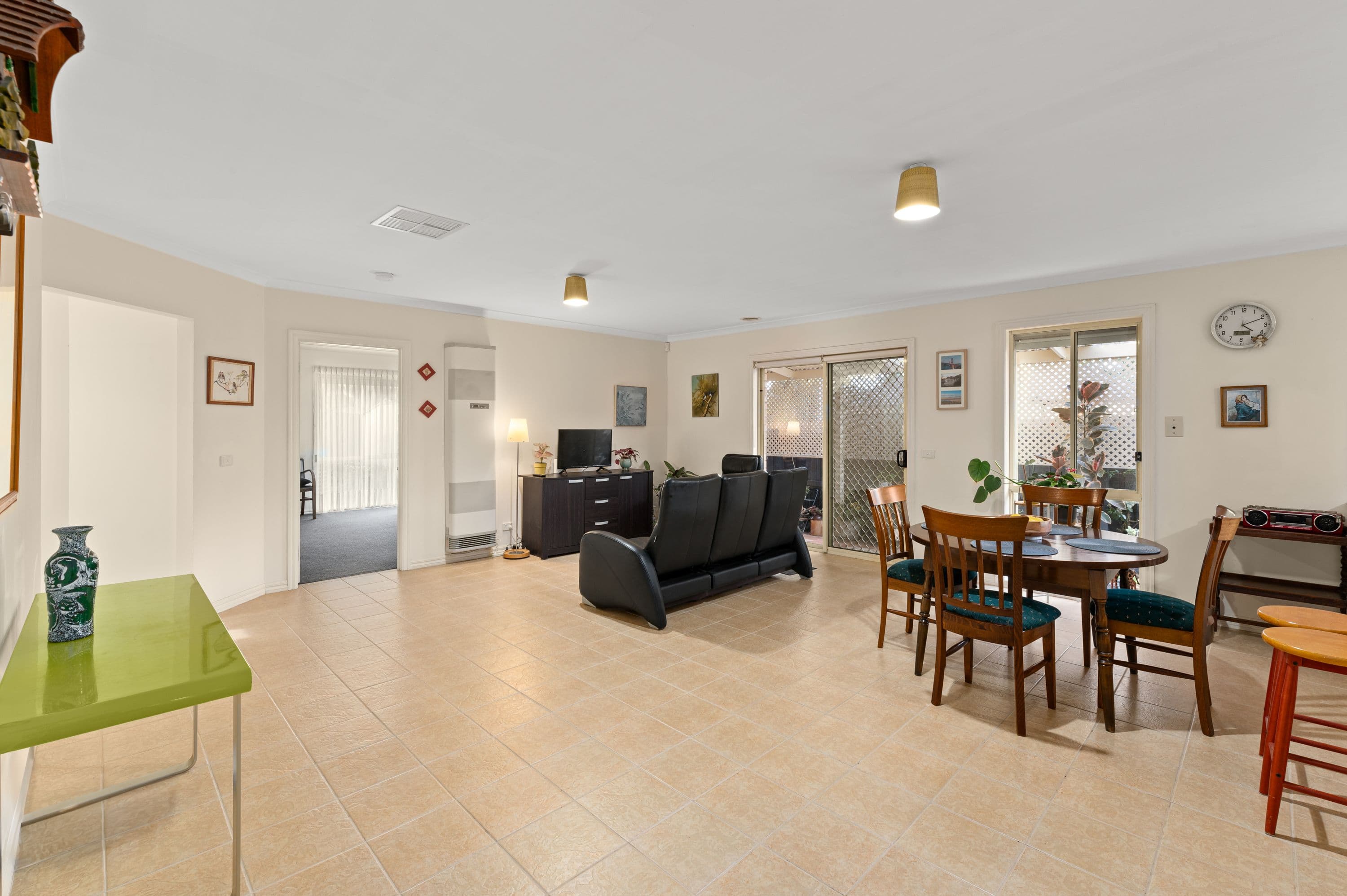 12 Paringa Avenue, South Morang VIC 3752, South Morang - Thumbnail 8