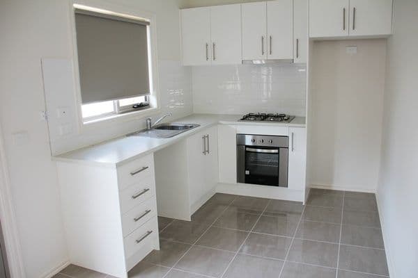 6 Edna Street, Thomastown VIC 3074, Thomastown - Thumbnail 2