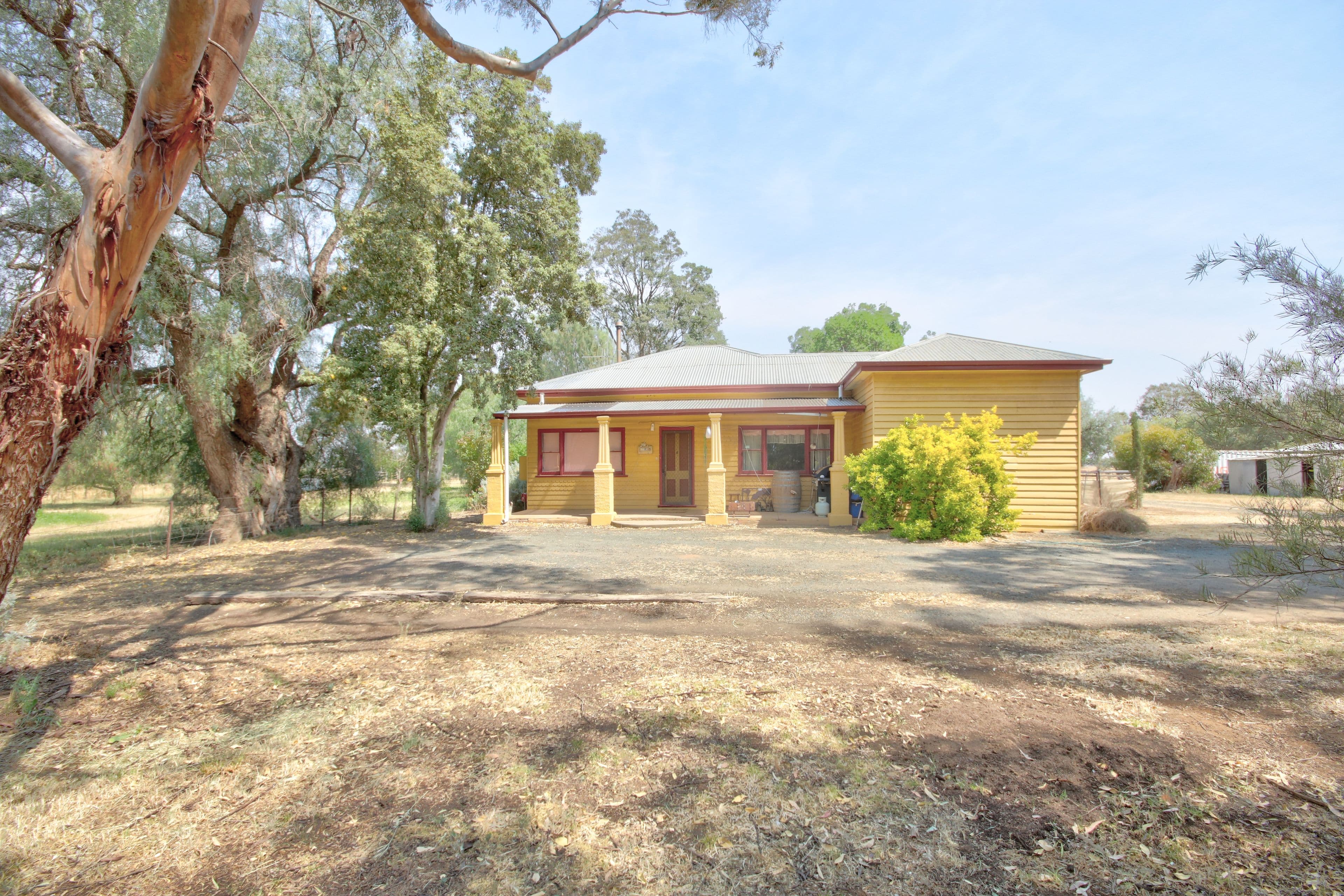 166 Railway Road, Rochester VIC 3561, Rochester - Thumbnail 2