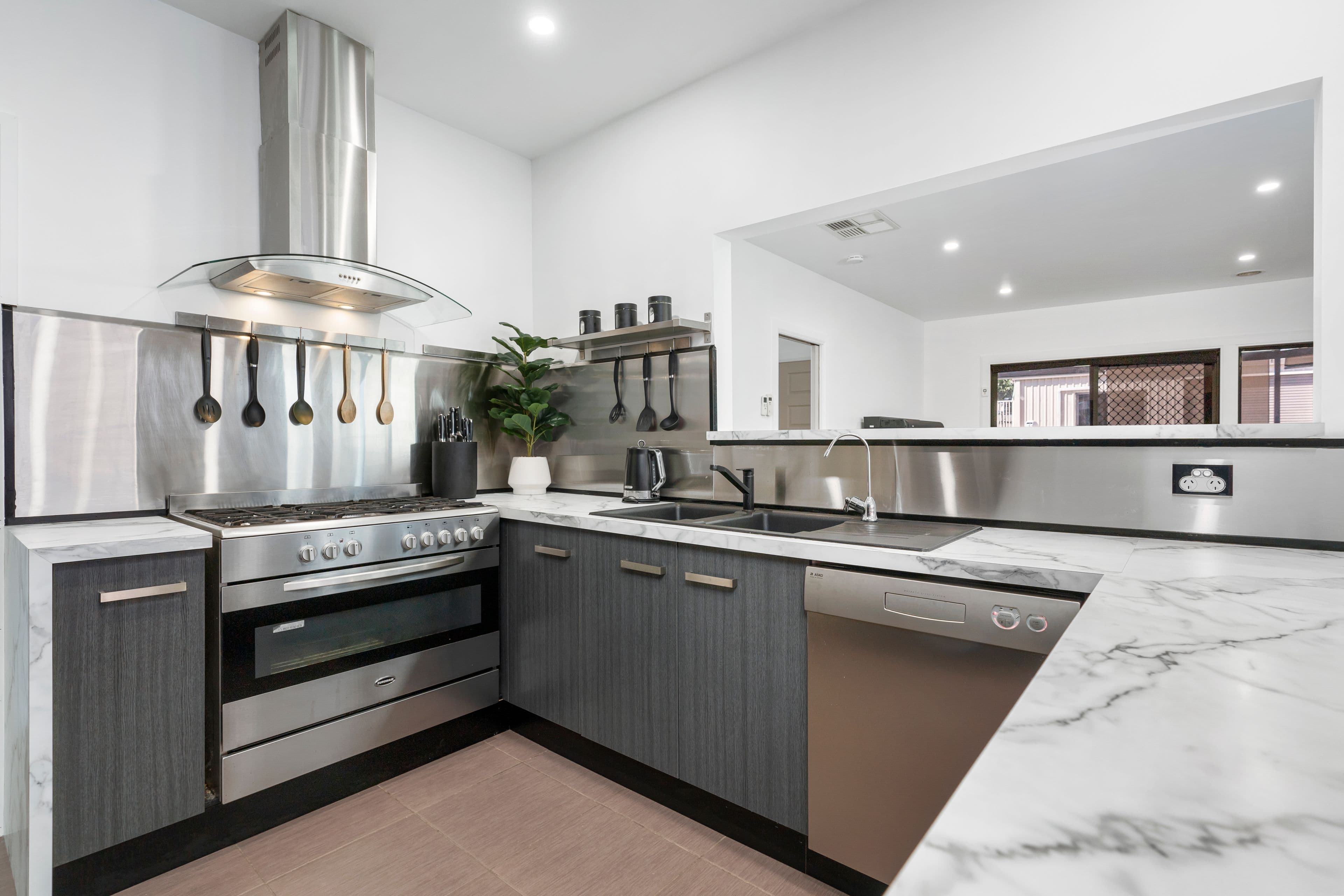 285 Vickers Road, Lavington NSW 2641, Lavington - Image 1