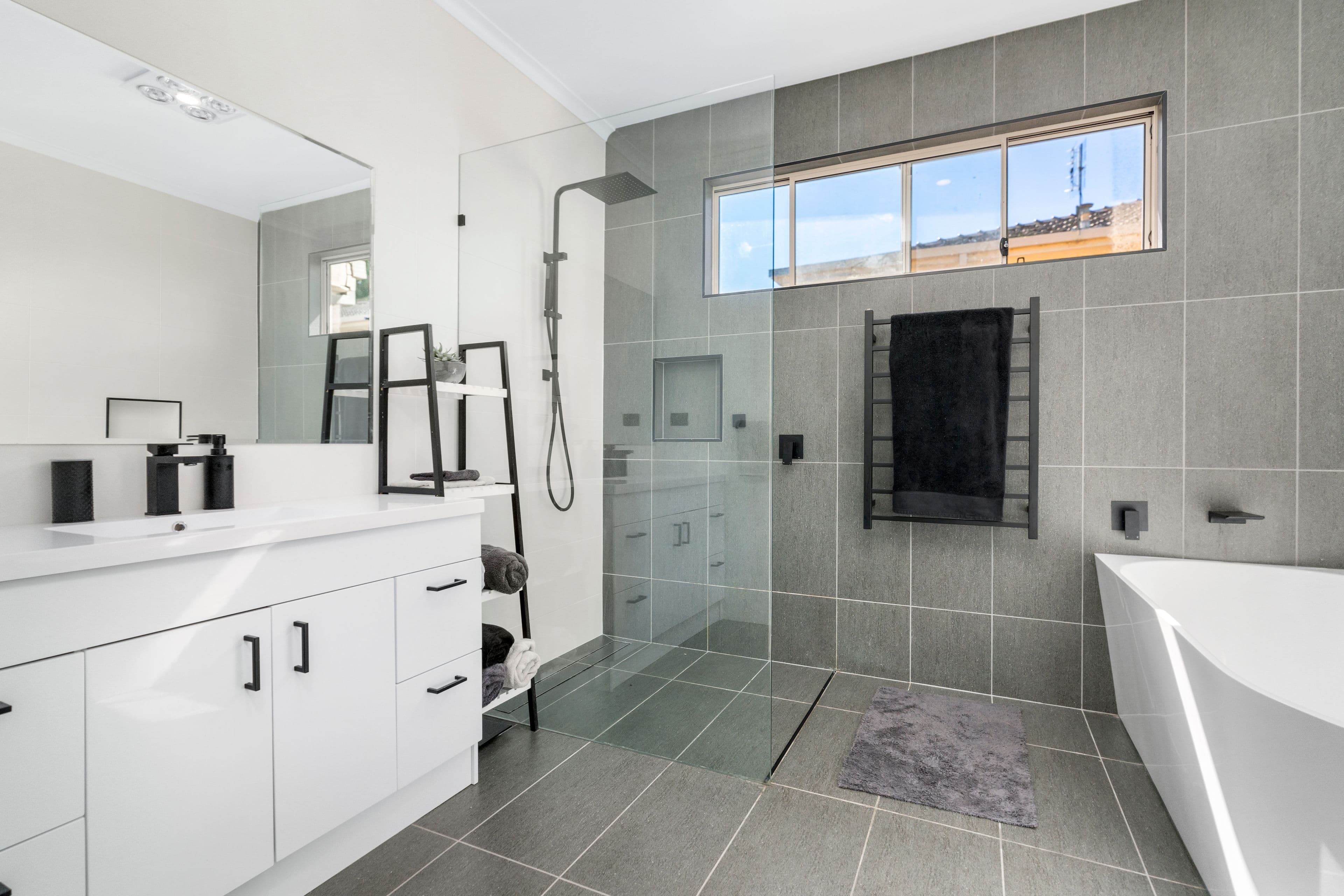 285 Vickers Road, Lavington NSW 2641, Lavington - Thumbnail 2