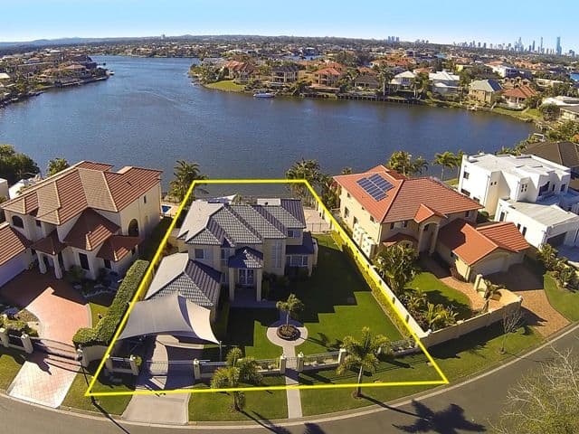 32 Bollard Circuit, CLEAR ISLAND WATERS QLD 4226, Clear Island Waters - Image 1