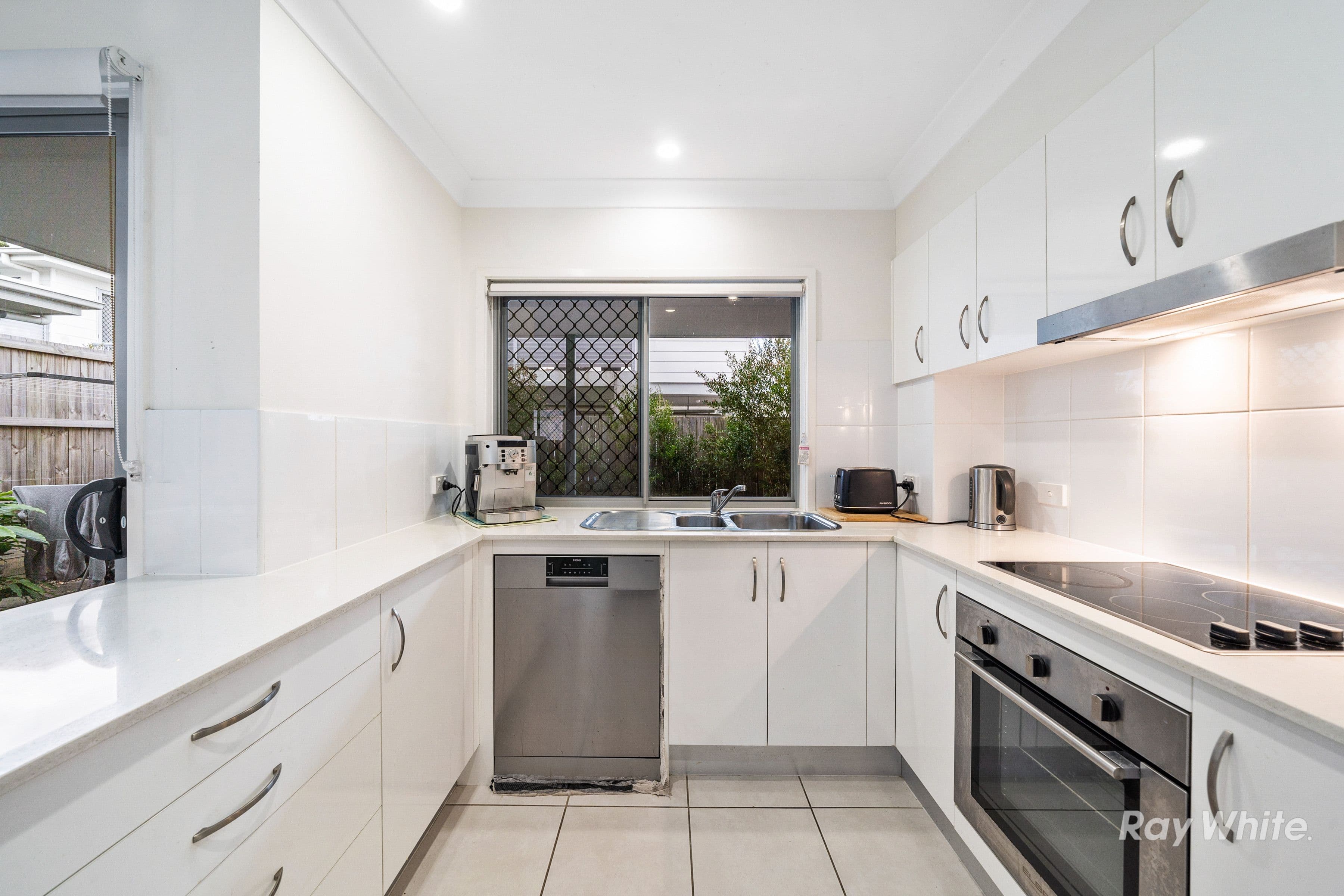 63 Harlen Road, Salisbury QLD 4107, Salisbury - Thumbnail 2