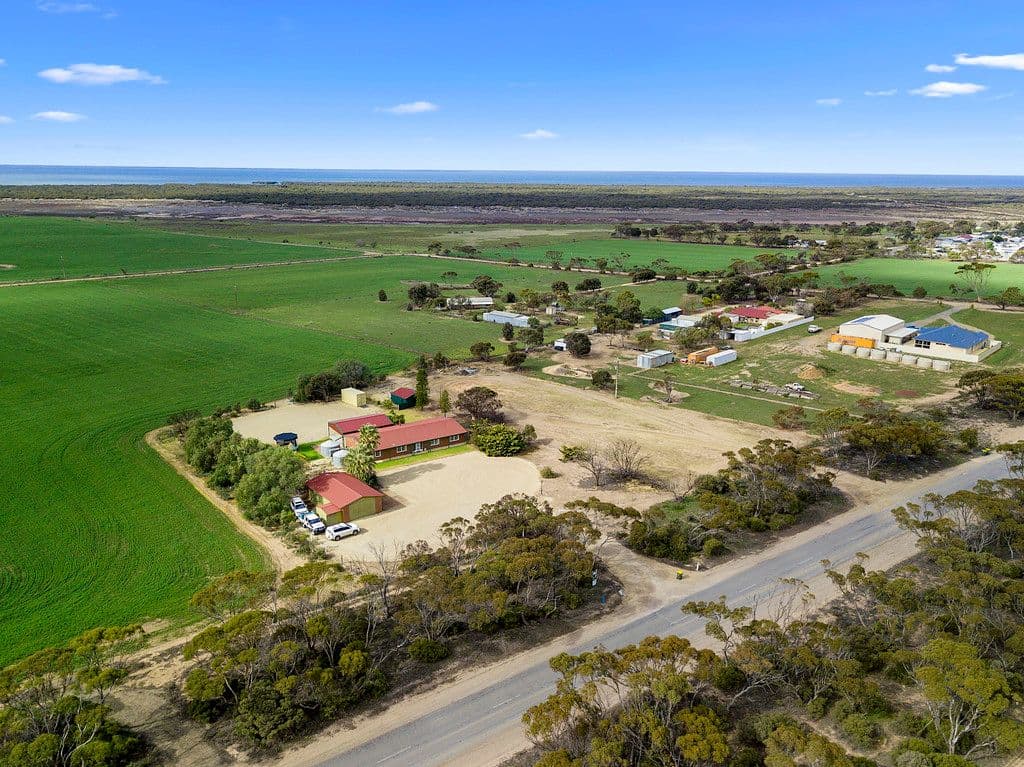 92 Gardner Street, Price SA 5570, Price - Thumbnail 2