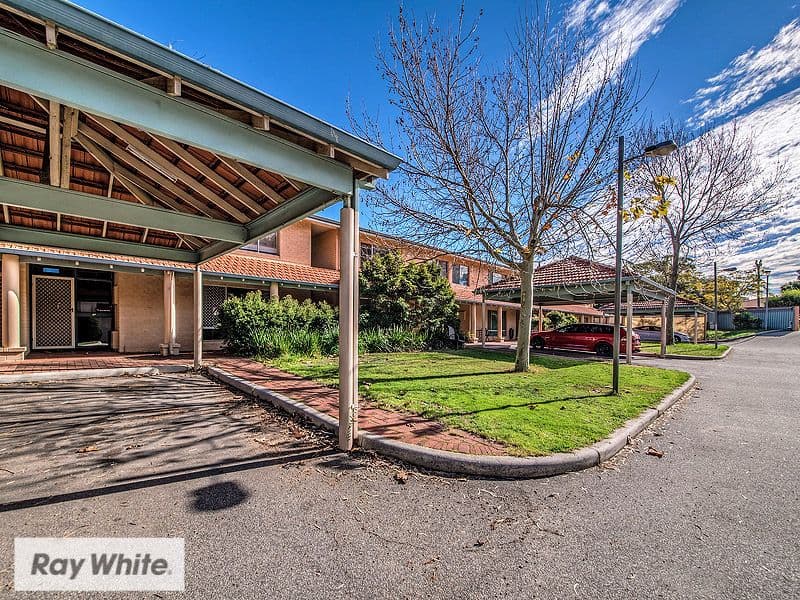4B Casserley Avenue, Girrawheen WA 6064, Girrawheen - Thumbnail 2