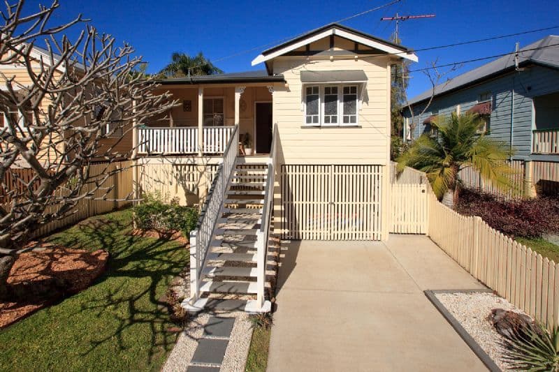11 Macdonald Street, NORMAN PARK QLD 4170, Norman Park - Image 1