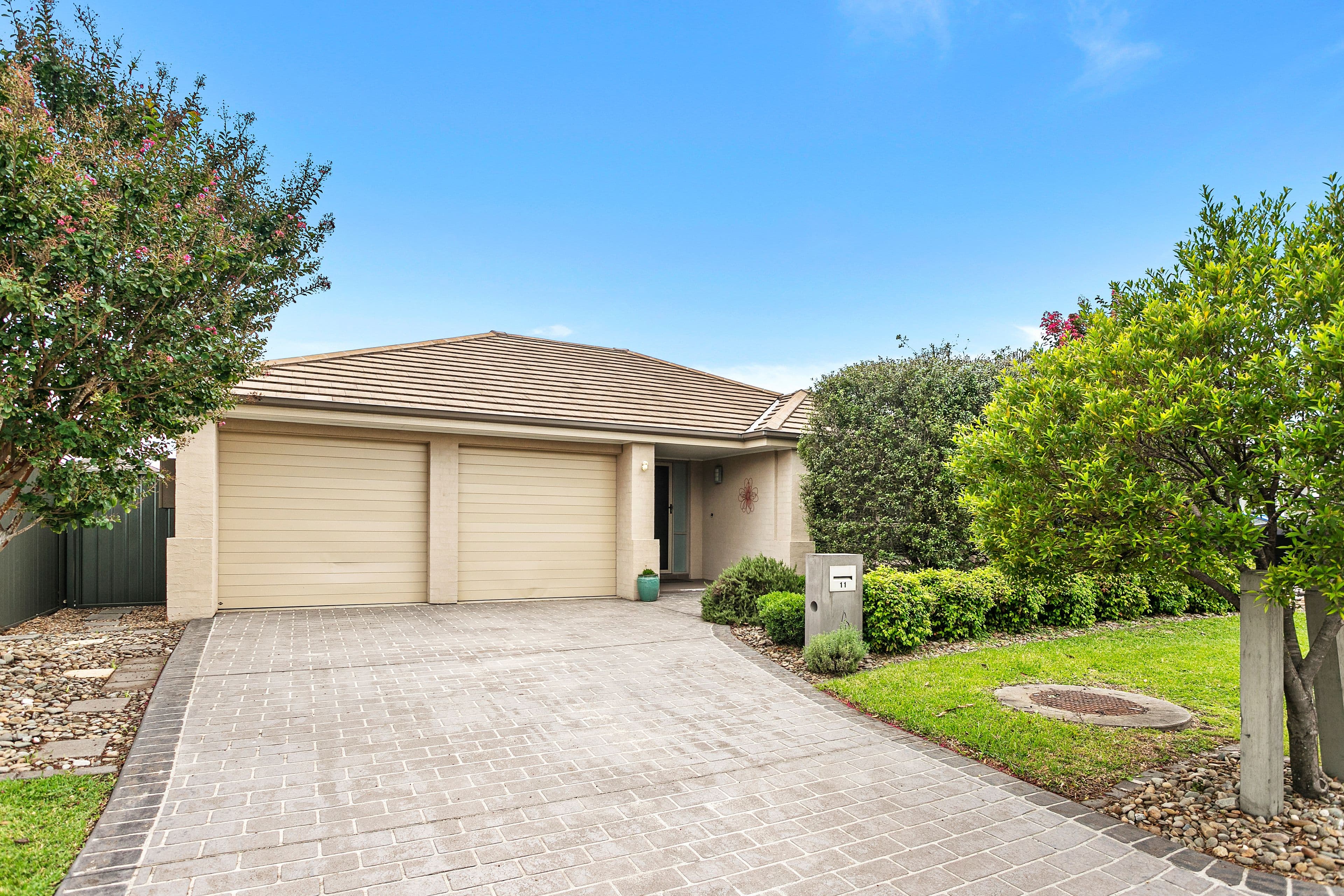11 Sandy Bay Avenue, Haywards Bay NSW 2530, Haywards Bay - Image 1