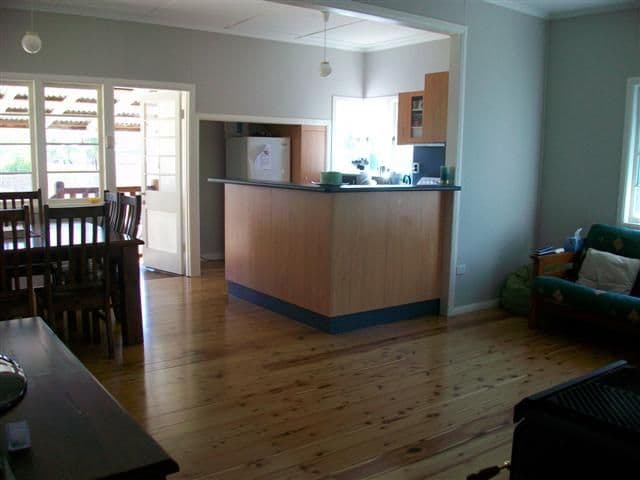 5 Hoffman Street, ROMA QLD 4455, Roma - Thumbnail 2