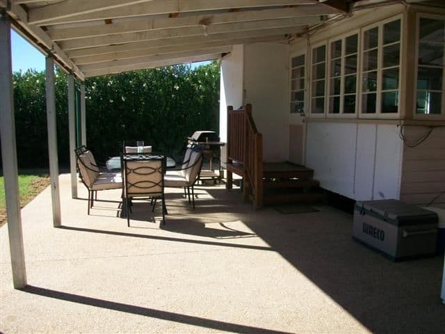 5 Hoffman Street, ROMA QLD 4455, Roma - Thumbnail 3