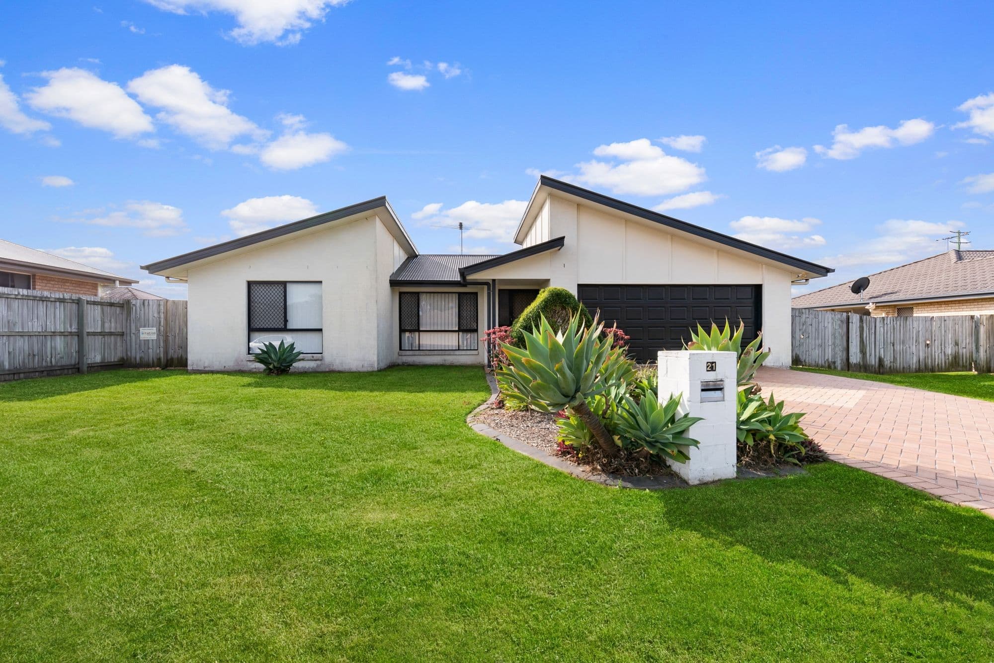21 Fenton Court, Caboolture QLD 4510, Caboolture - Thumbnail 2