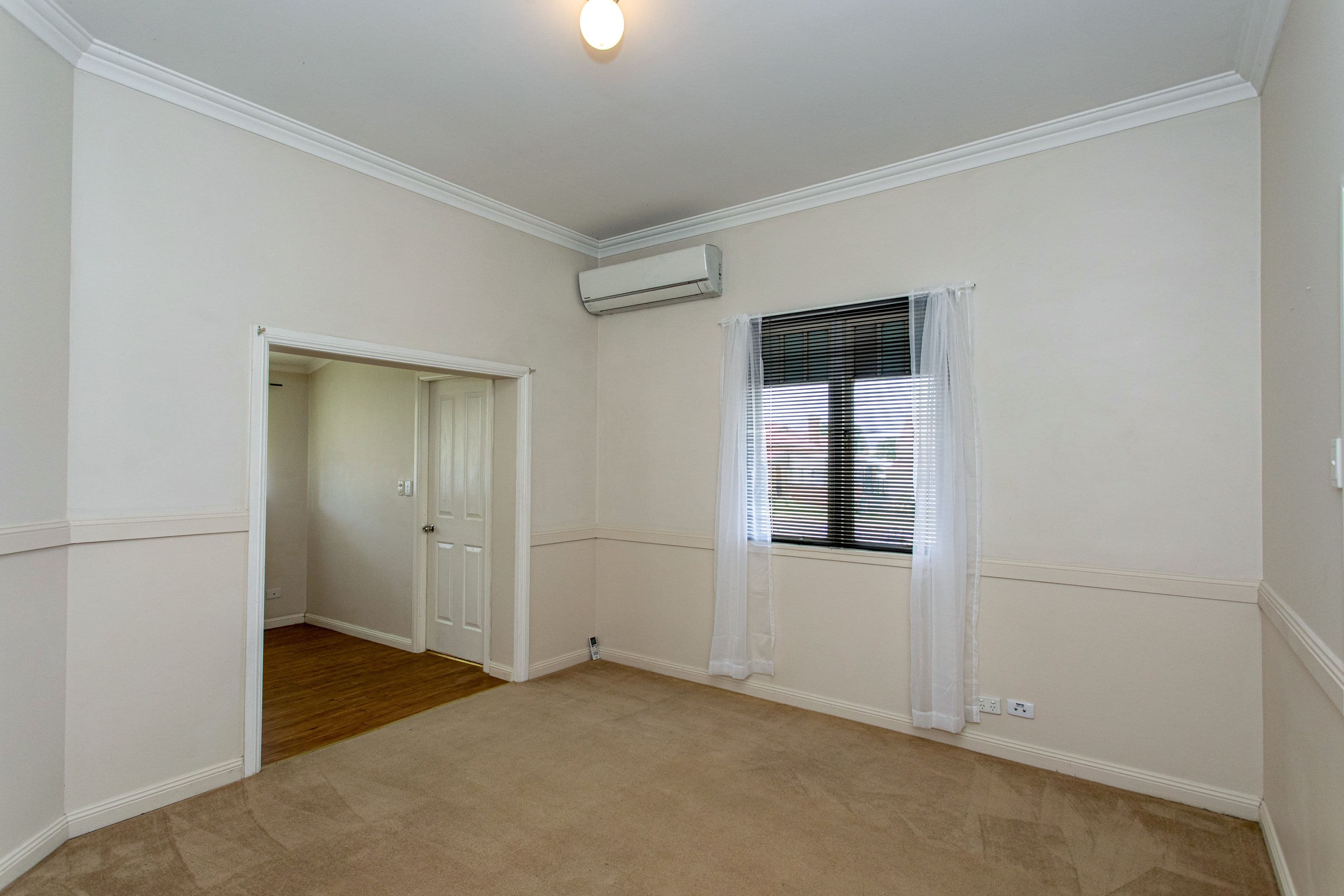 28 Parkes Street, Cowra NSW 2794, Cowra - Thumbnail 3