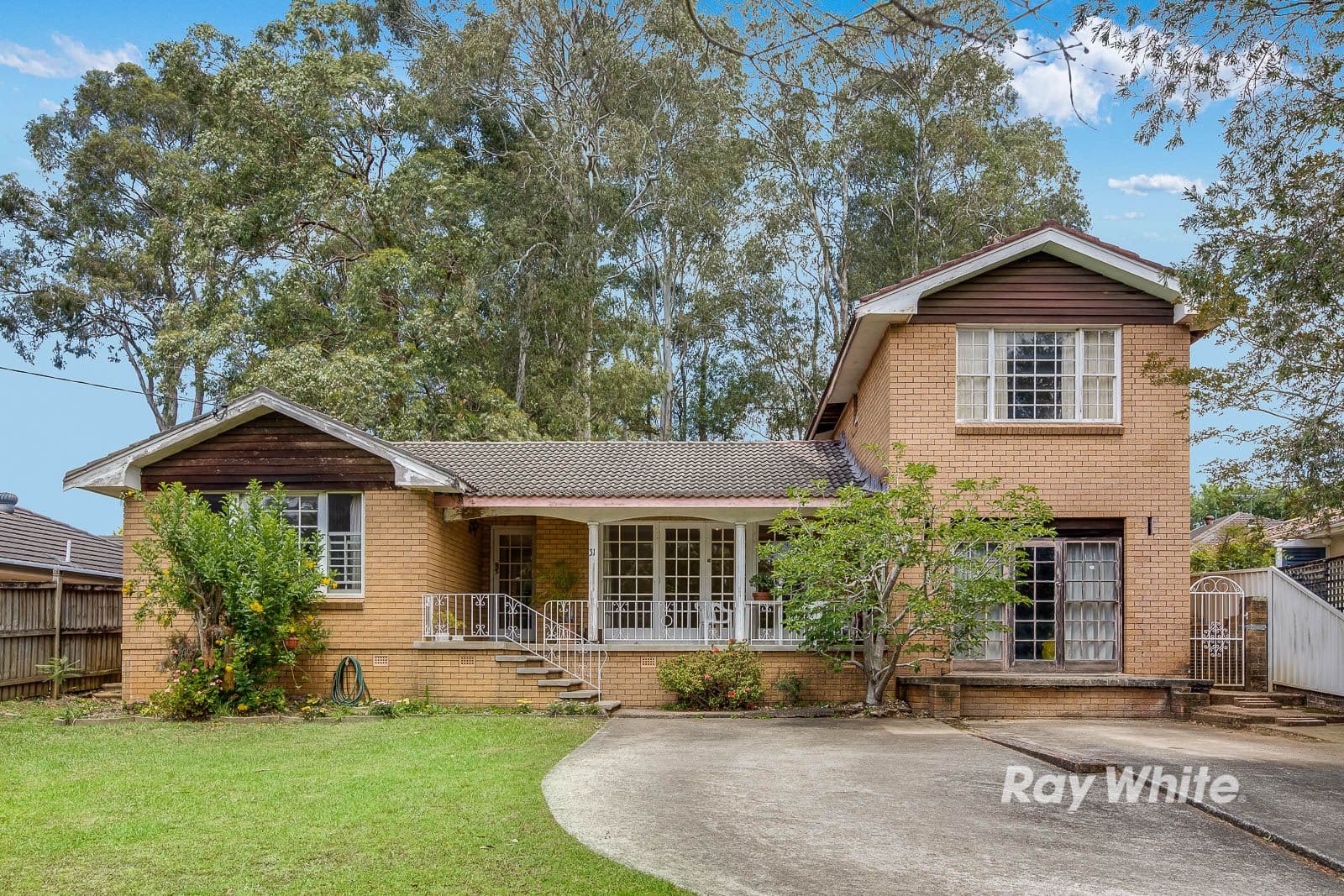 31 Cambewarra Avenue, Castle Hill - Image 1