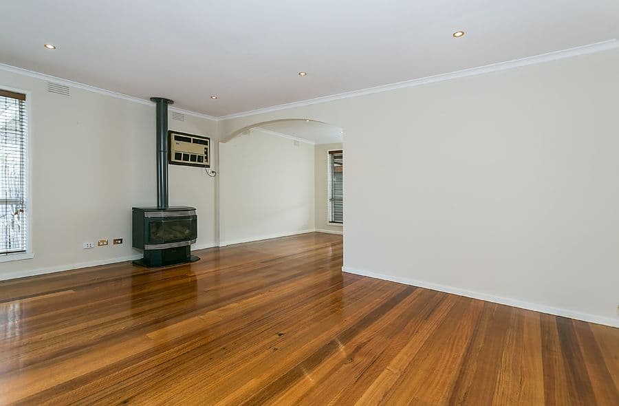 42 Robyn Avenue, ALBANVALE VIC 3021, Albanvale - Thumbnail 2