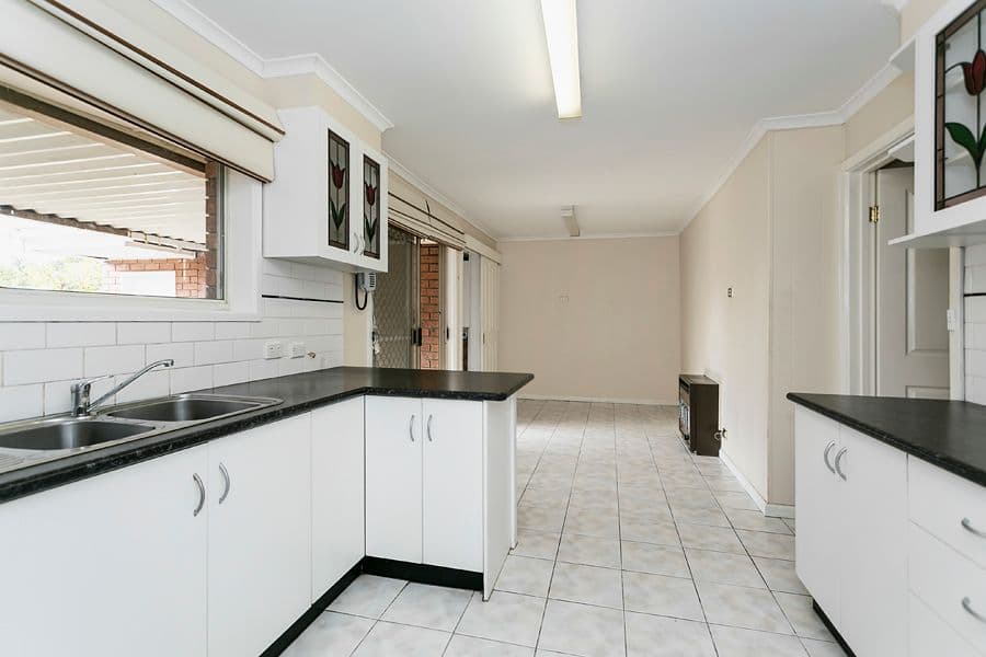 42 Robyn Avenue, ALBANVALE VIC 3021, Albanvale - Thumbnail 5