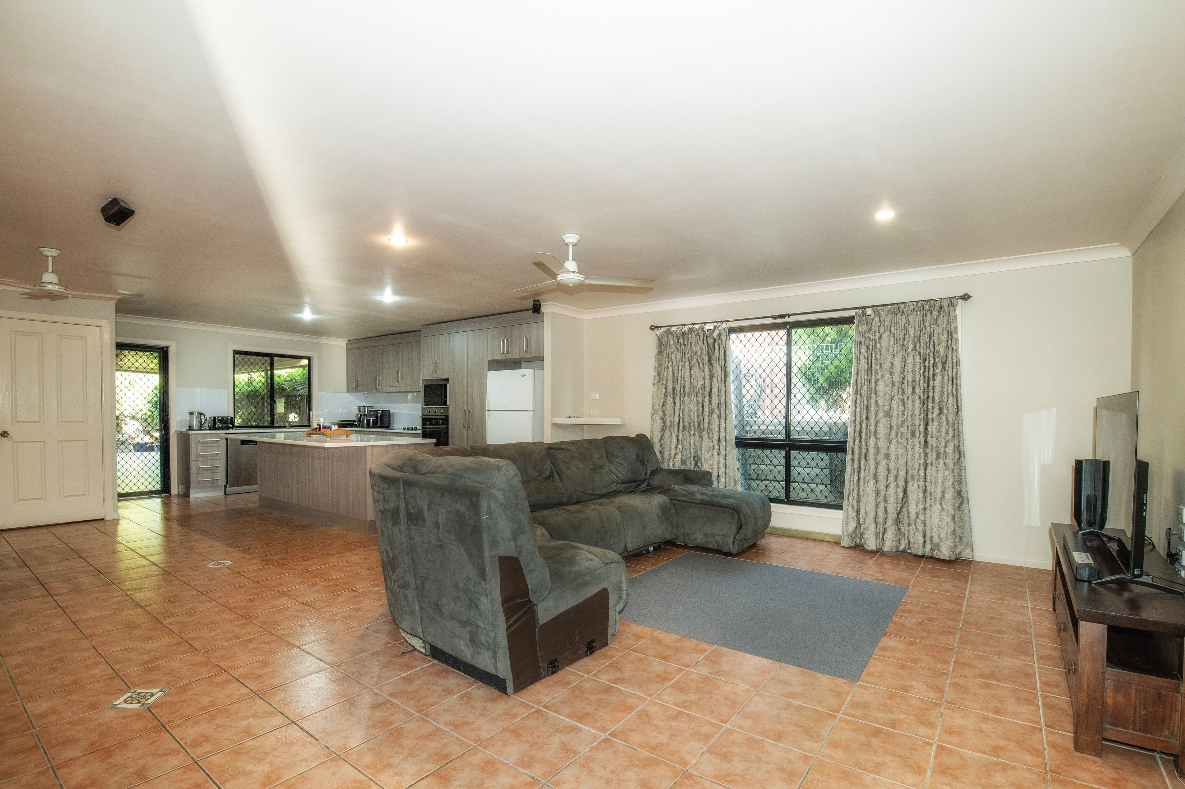 3 Ebony Way, Biloela QLD 4715, Biloela - Thumbnail 3
