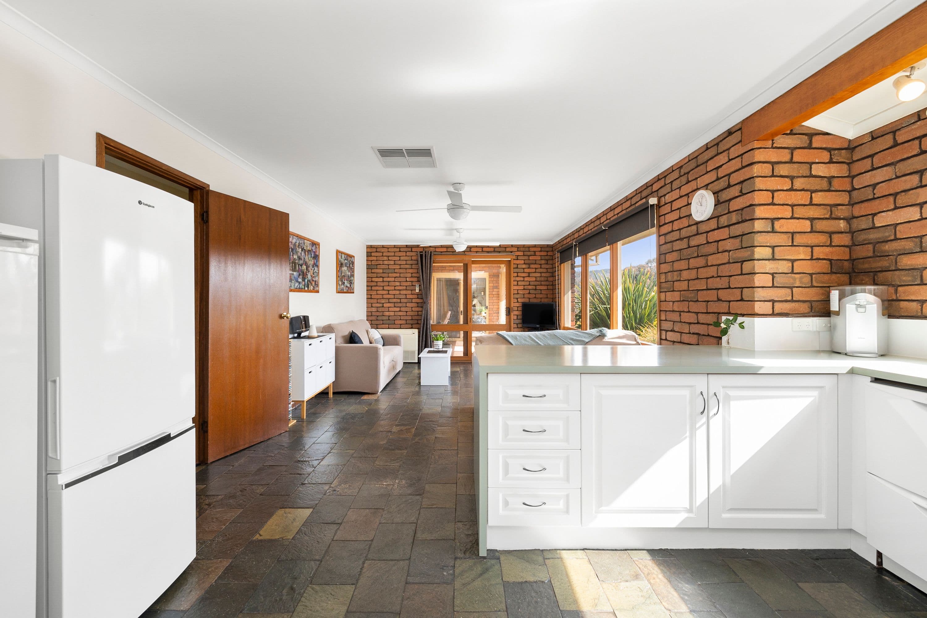 3 Majella Court, Ararat VIC 3377, Ararat - Thumbnail 6