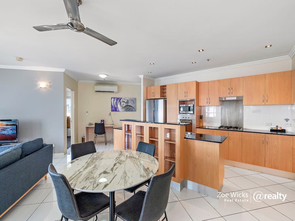 701/2-4 Lake Street, Cairns City, QLD, 4870, Cairns City - Thumbnail 3