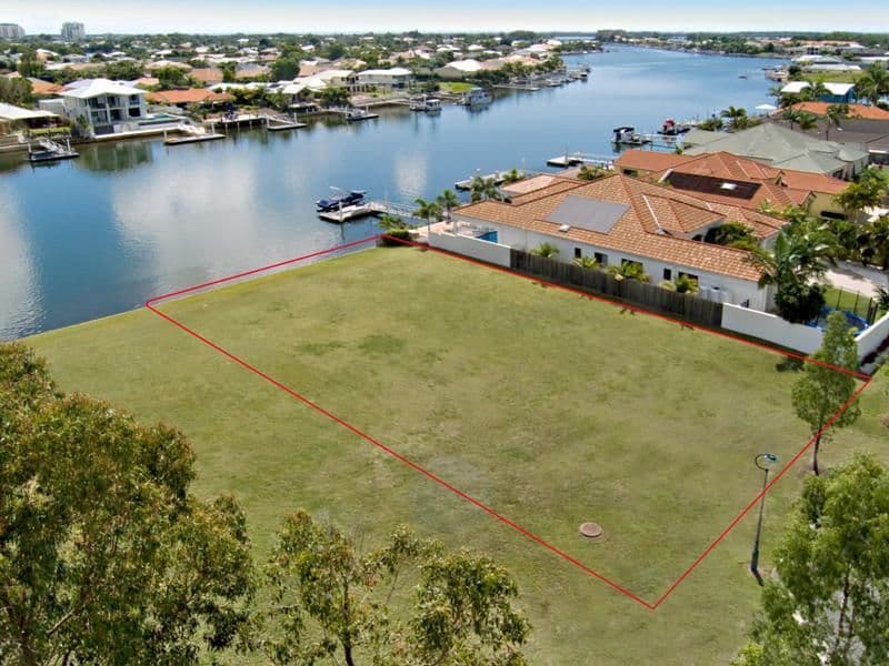 8 Finnegan Place, PELICAN WATERS QLD 4551, Pelican Waters - Image 1