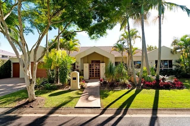 1035 Rosebank Way, HOPE ISLAND QLD 4212, Hope Island - Thumbnail 2