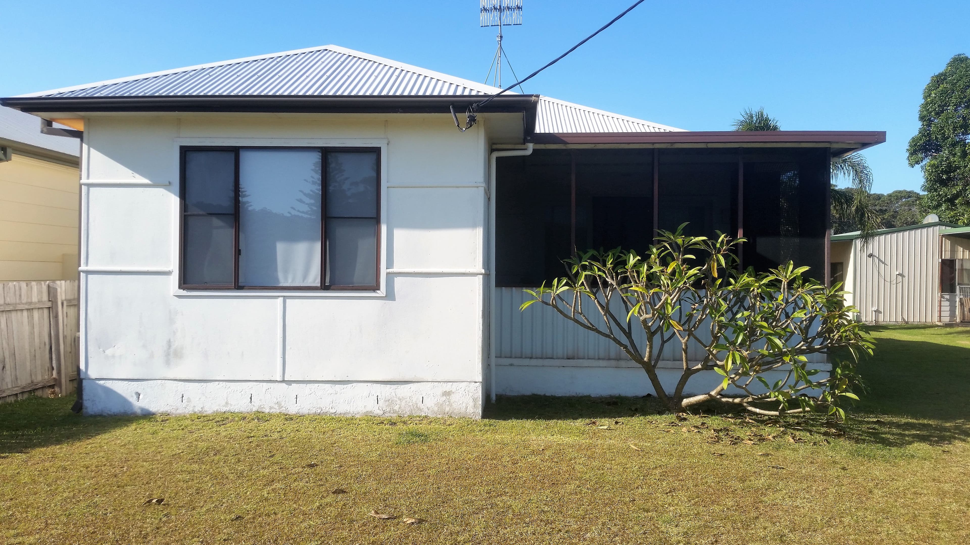 16 Queanbeyan Avenue, Burrill Lake - Thumbnail 2