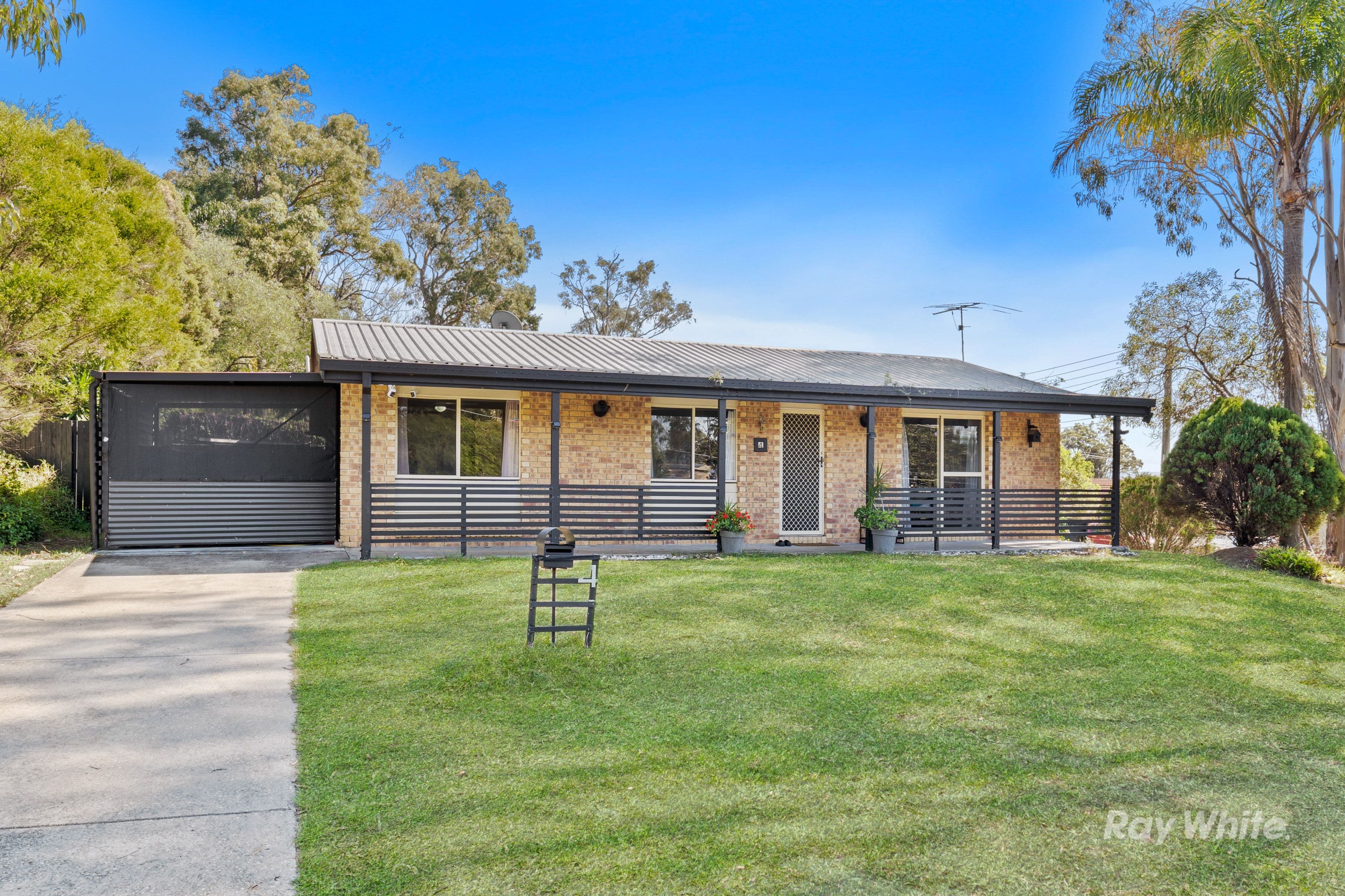 4 Endeavour Parade, Eagleby QLD 4207, Eagleby - Thumbnail 2