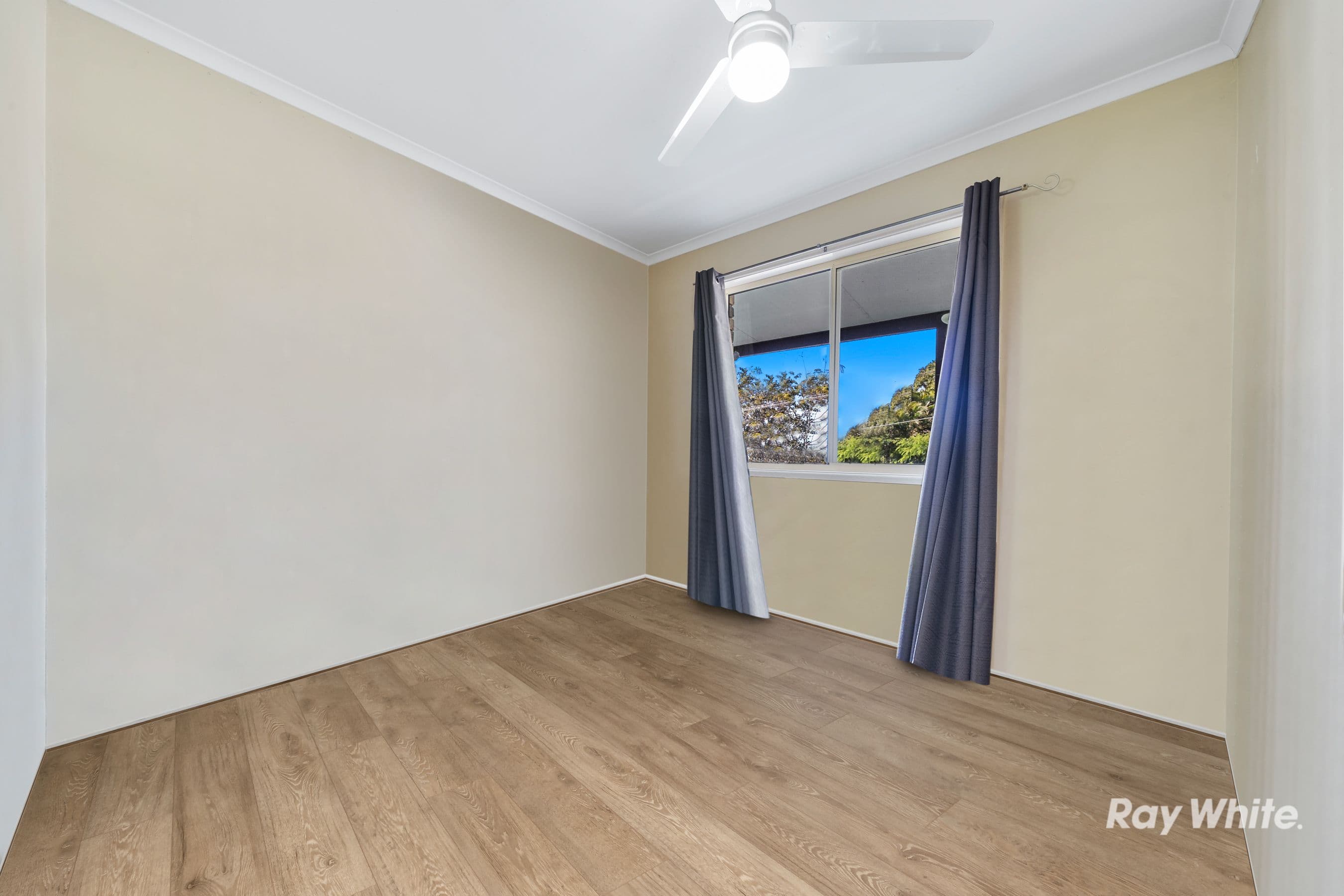 4 Endeavour Parade, Eagleby QLD 4207, Eagleby - Thumbnail 8