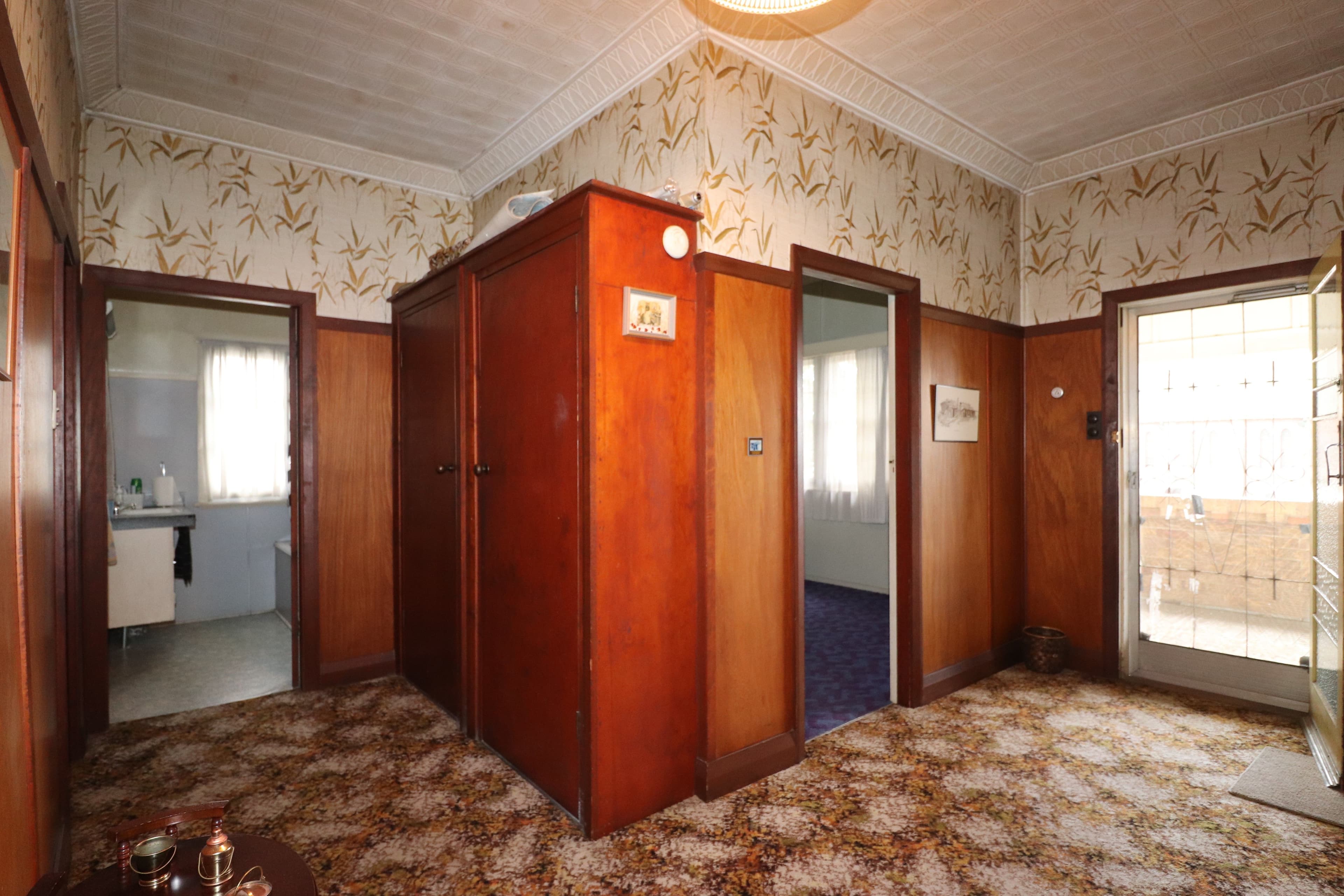 155 Meade Street, Glen Innes NSW 2370, Glen Innes - Thumbnail 2