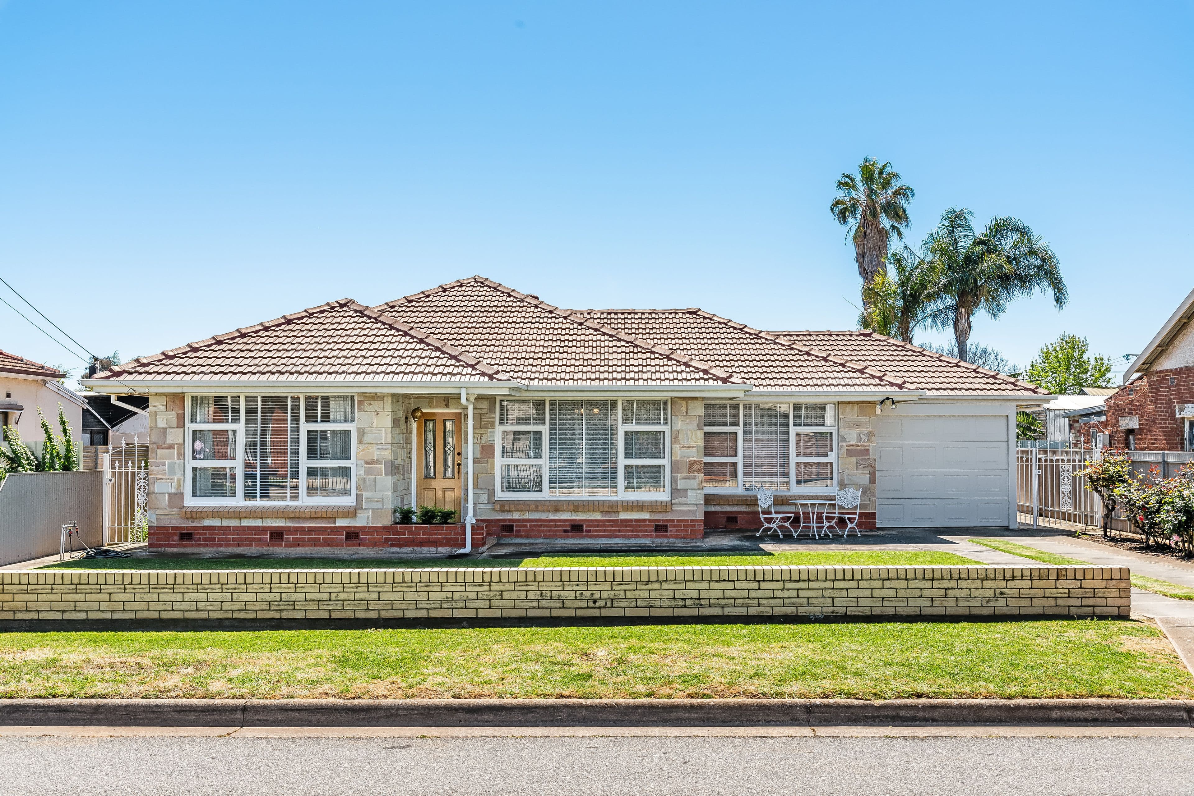 33 Mitchell Street East, Seaton SA 5023, Seaton - Image 1