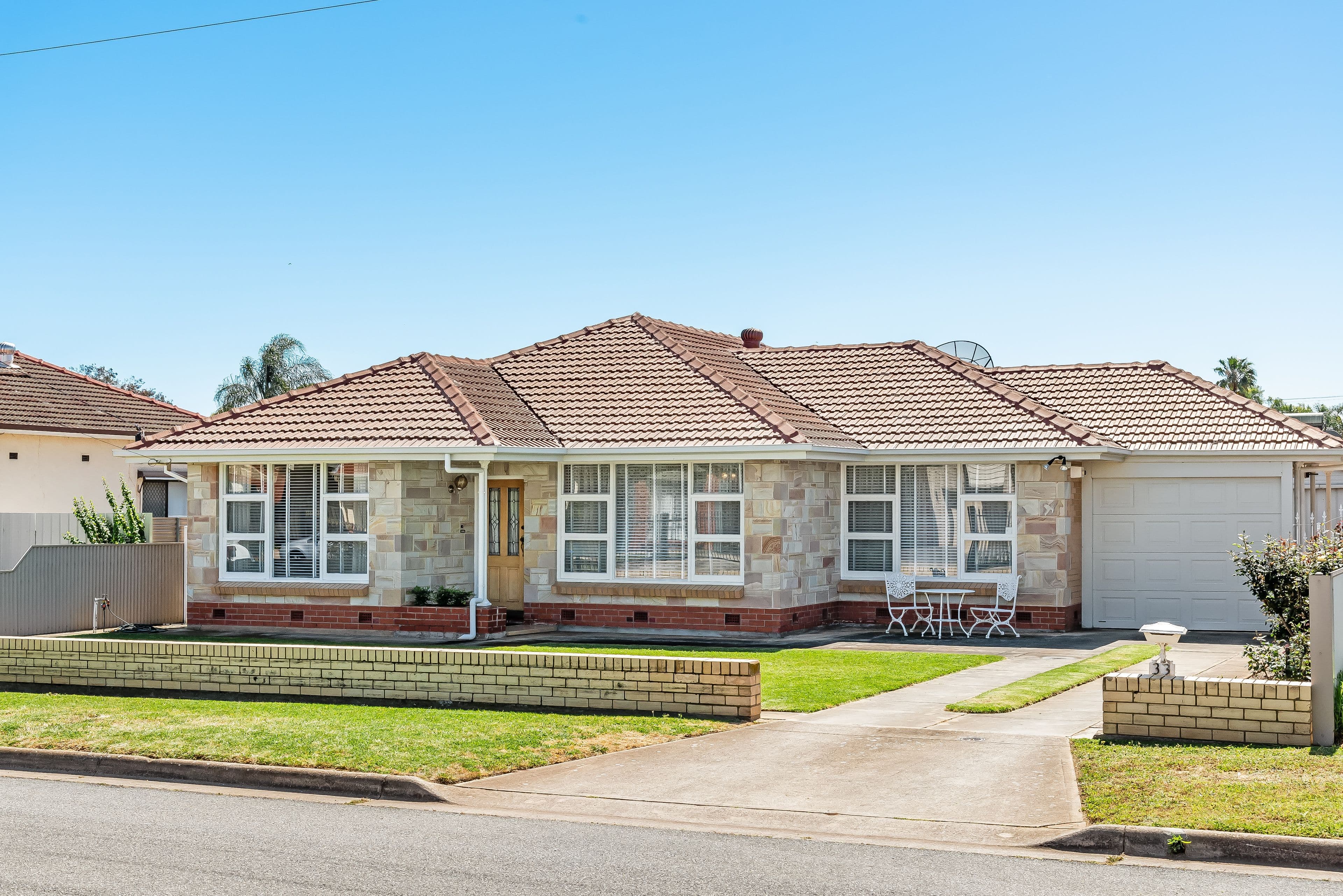 33 Mitchell Street East, Seaton SA 5023, Seaton - Thumbnail 2