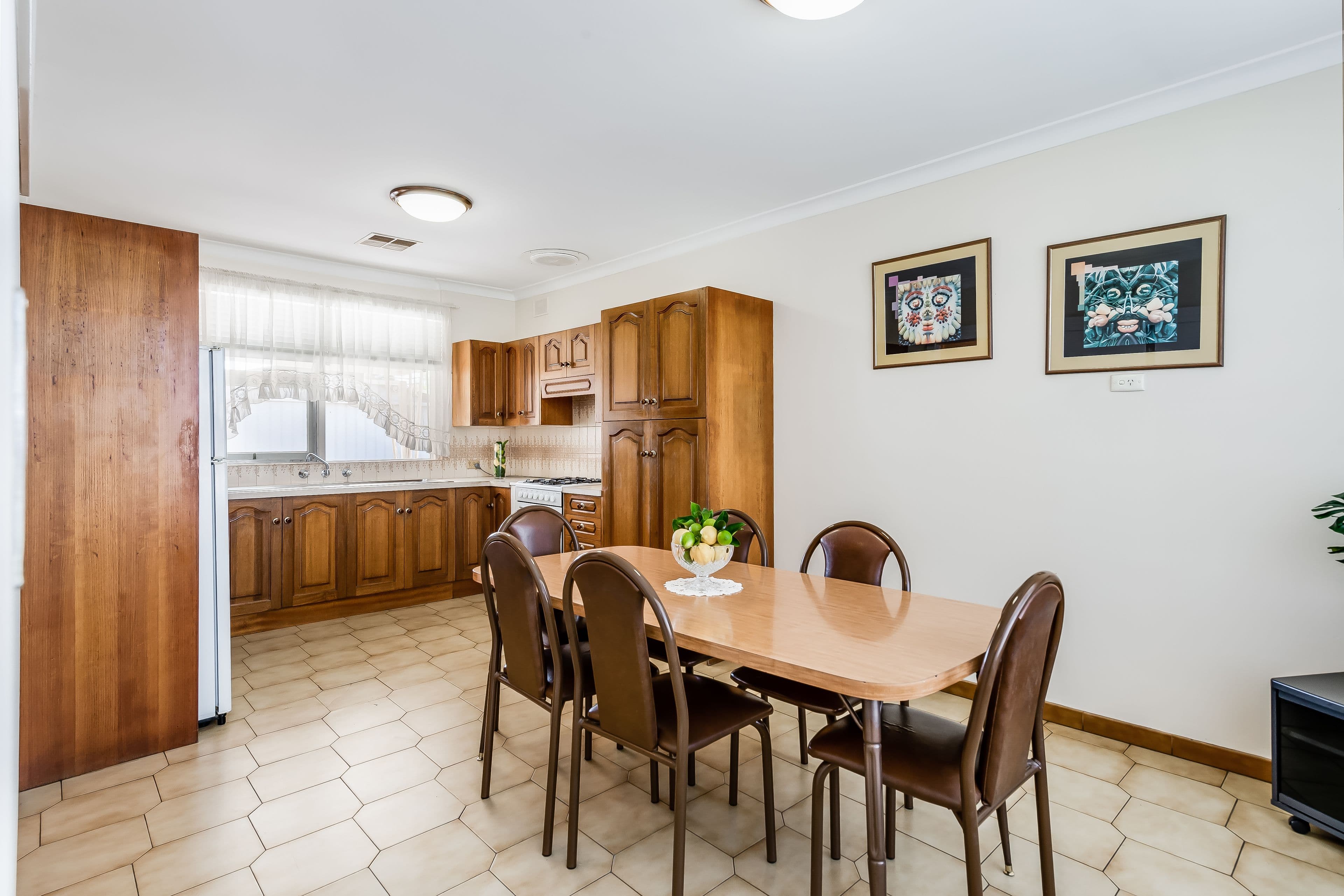 33 Mitchell Street East, Seaton SA 5023, Seaton - Thumbnail 6