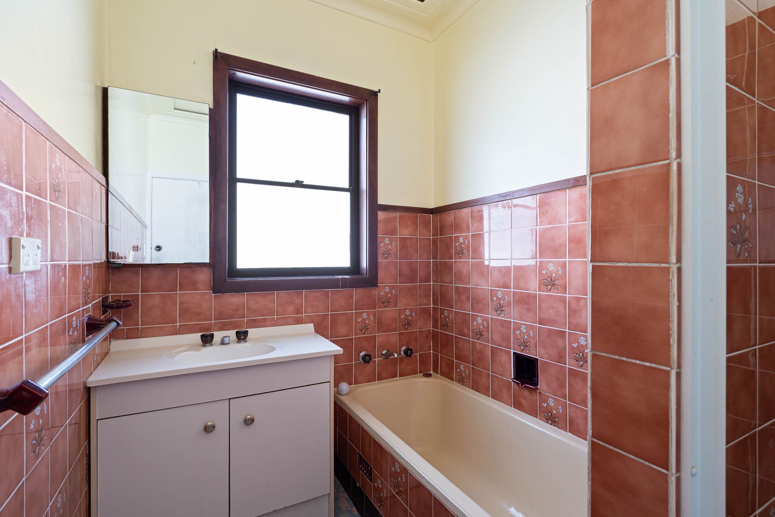24 Robinson Street, Goulburn NSW 2580, Goulburn - Thumbnail 7