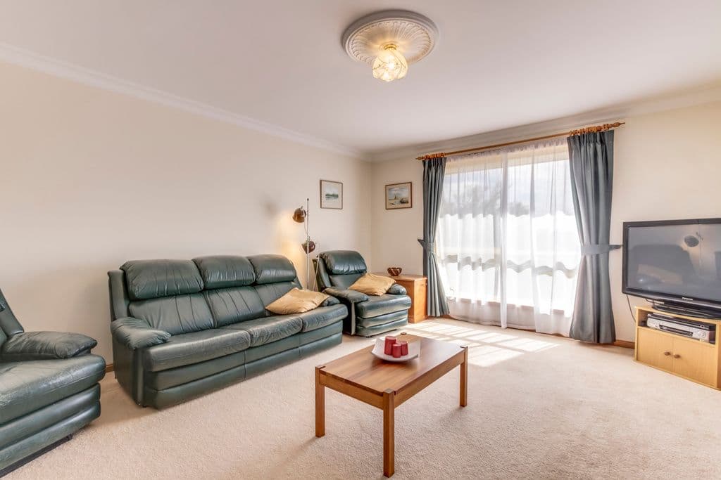 27 Rothesay Close, NEWNHAM TAS 7248, Newnham - Thumbnail 3