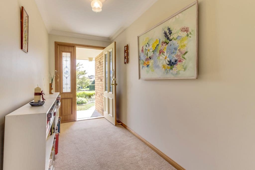 27 Rothesay Close, NEWNHAM TAS 7248, Newnham - Thumbnail 5