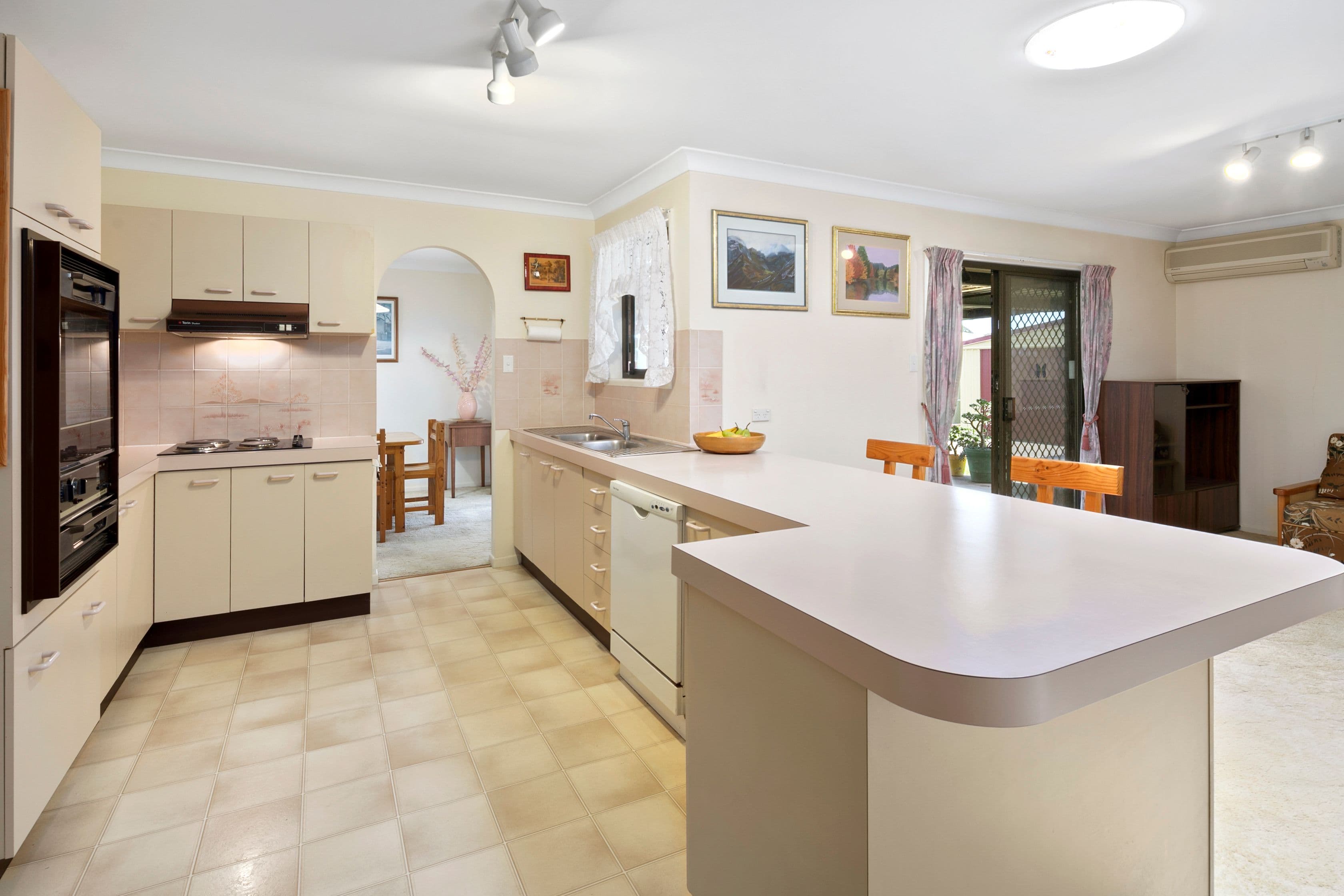 6 Jesray Street, Birkdale QLD 4159, Birkdale - Thumbnail 3