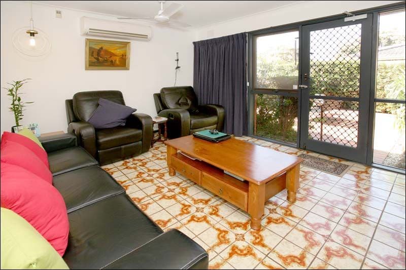 28 Excalibur Avenue, GLEN WAVERLEY VIC 3150, Glen Waverley - Thumbnail 5
