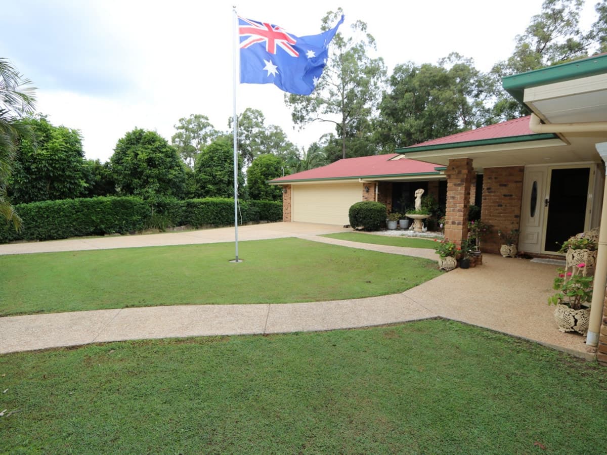 4 Pringle Place, Pine Mountain QLD 4306, Pine Mountain - Thumbnail 6