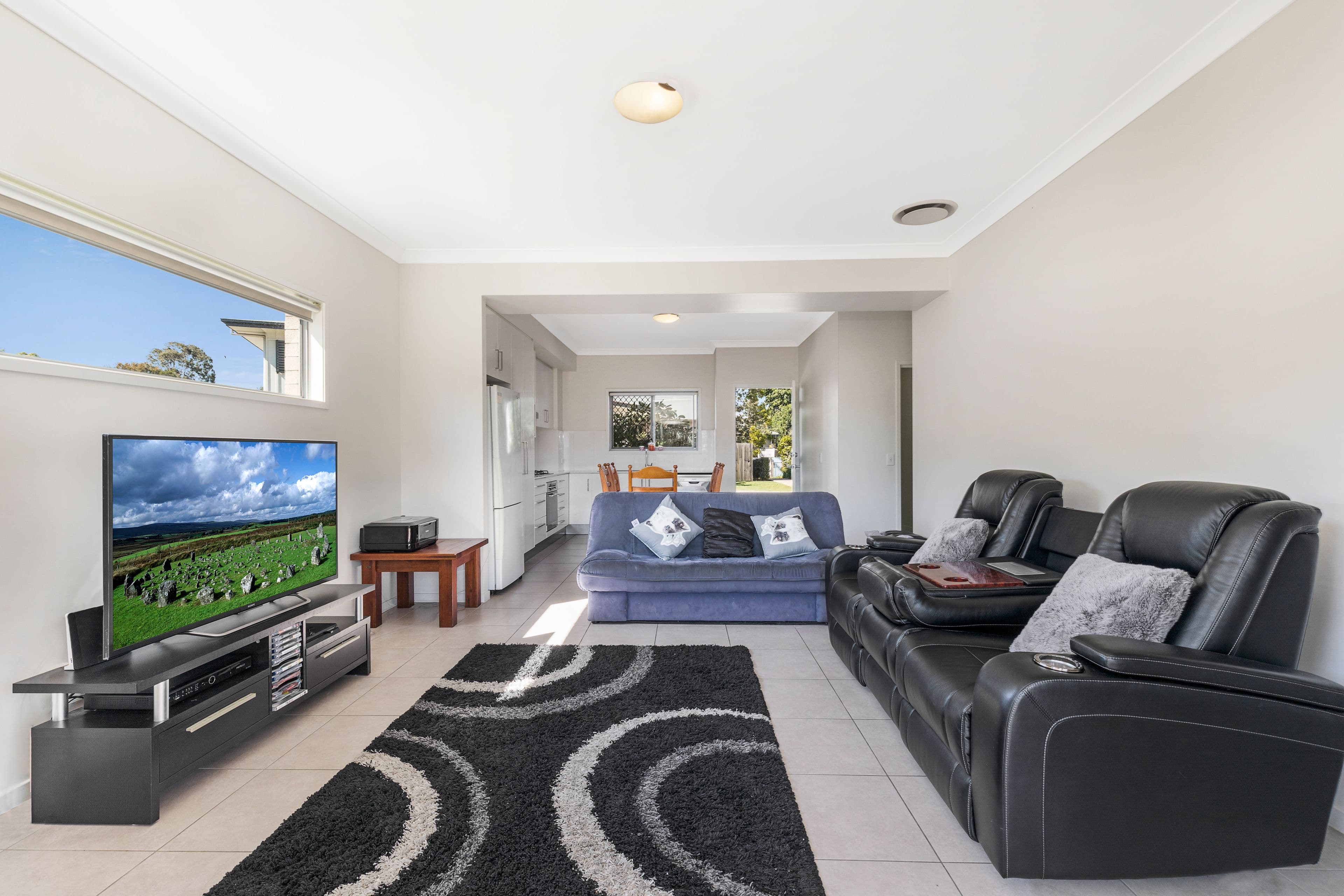 7 Debra Street, Coopers Plains QLD 4108, Coopers Plains - Thumbnail 2