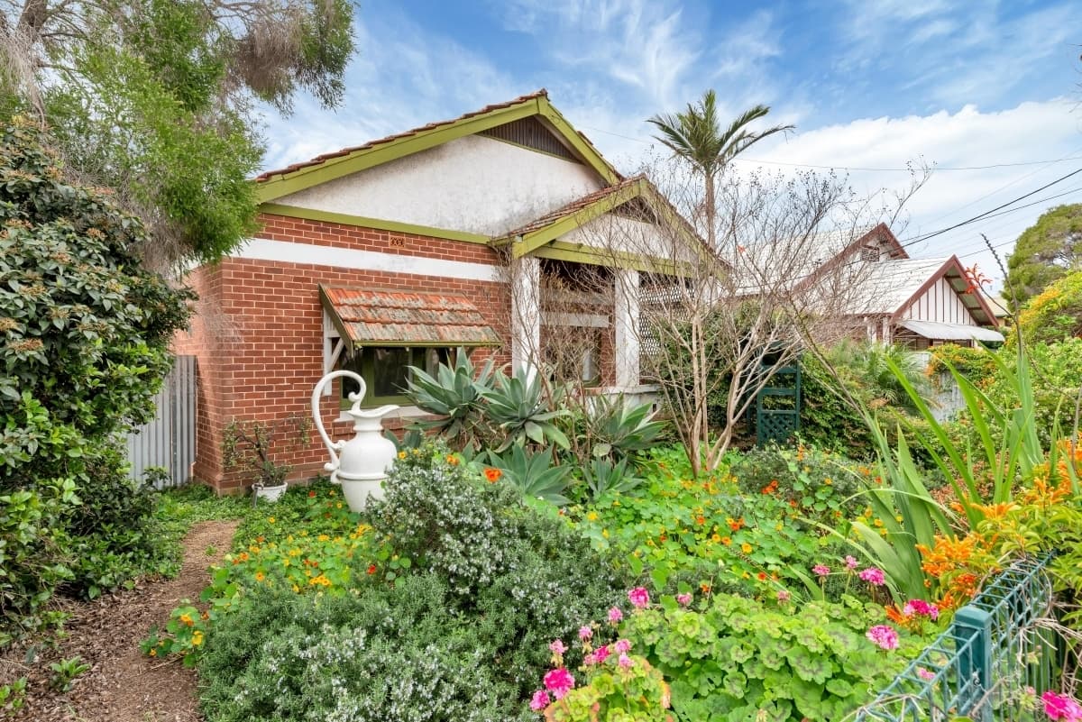 25 Castle Street, Edwardstown - Image 1