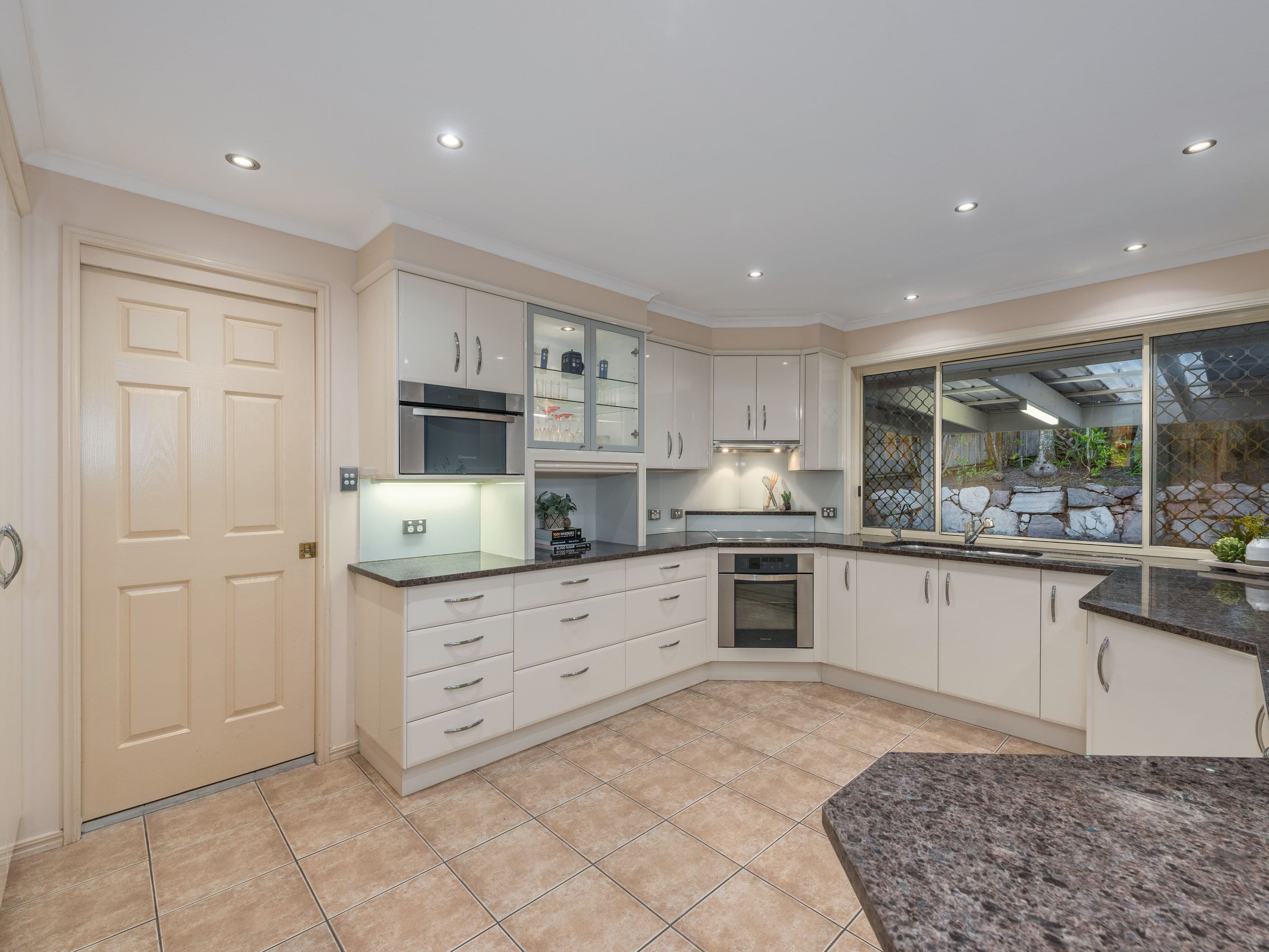 17 Piccadilly Place, Carindale QLD 4152, Carindale - Thumbnail 6