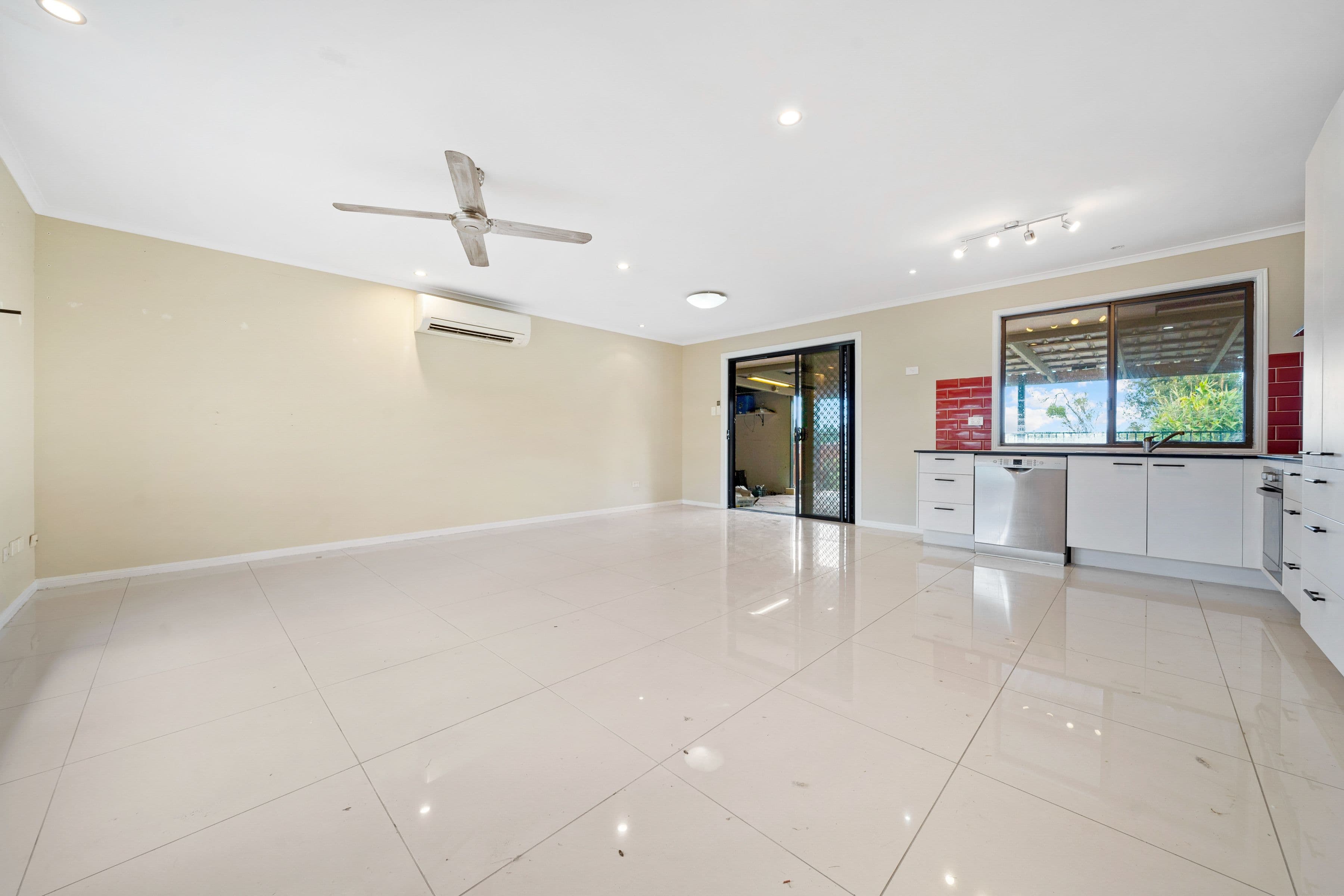 178 Mount Warren Boulevard, Mount Warren Park QLD 4207, Mount Warren Park - Thumbnail 5